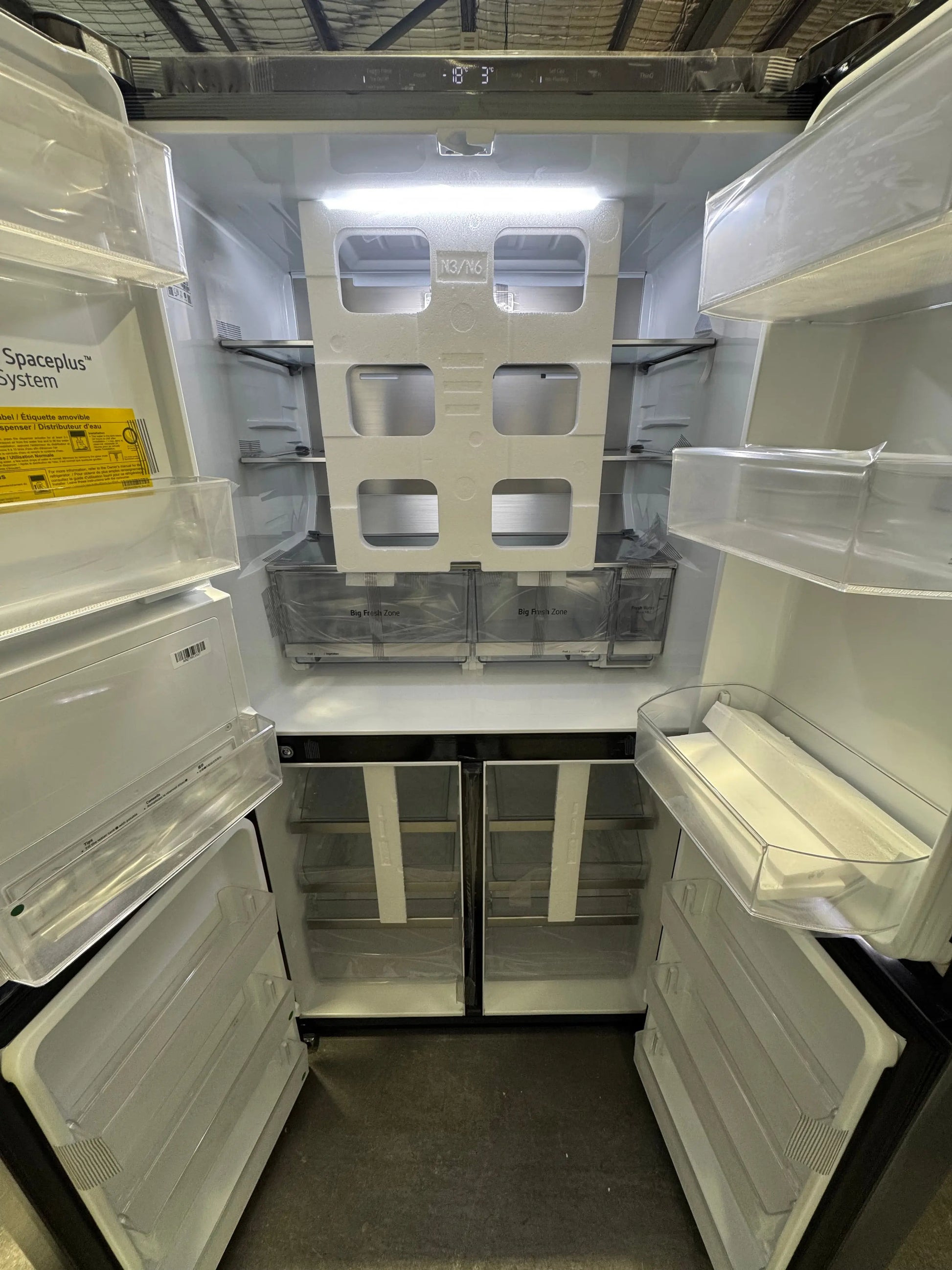 Cartoon damaged LG 636 Litres fridge freezer | PERTH