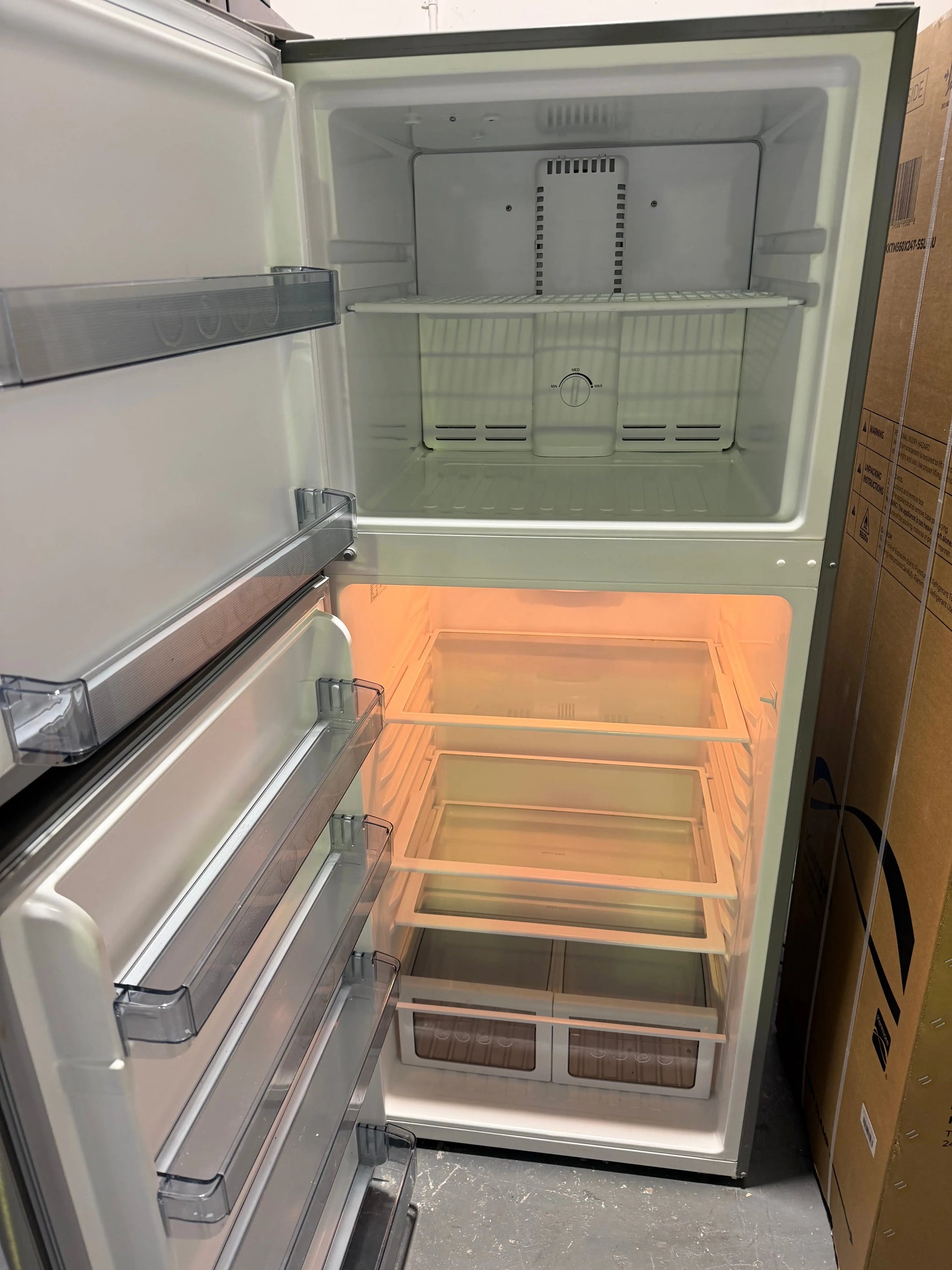 Changhong 400L Fridge Freezer – Refurbished | BRISBANE