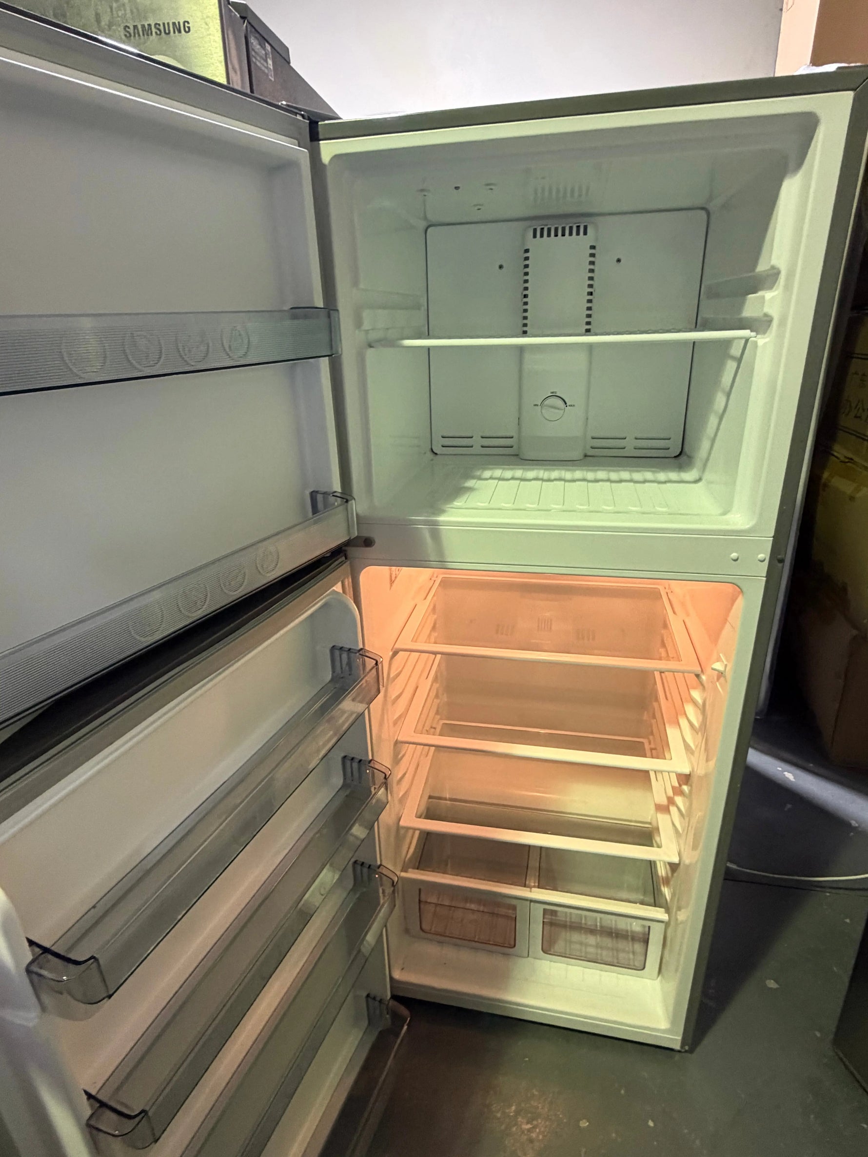 Changhong 400L Fridge Freezer – Refurbished | BRISBANE