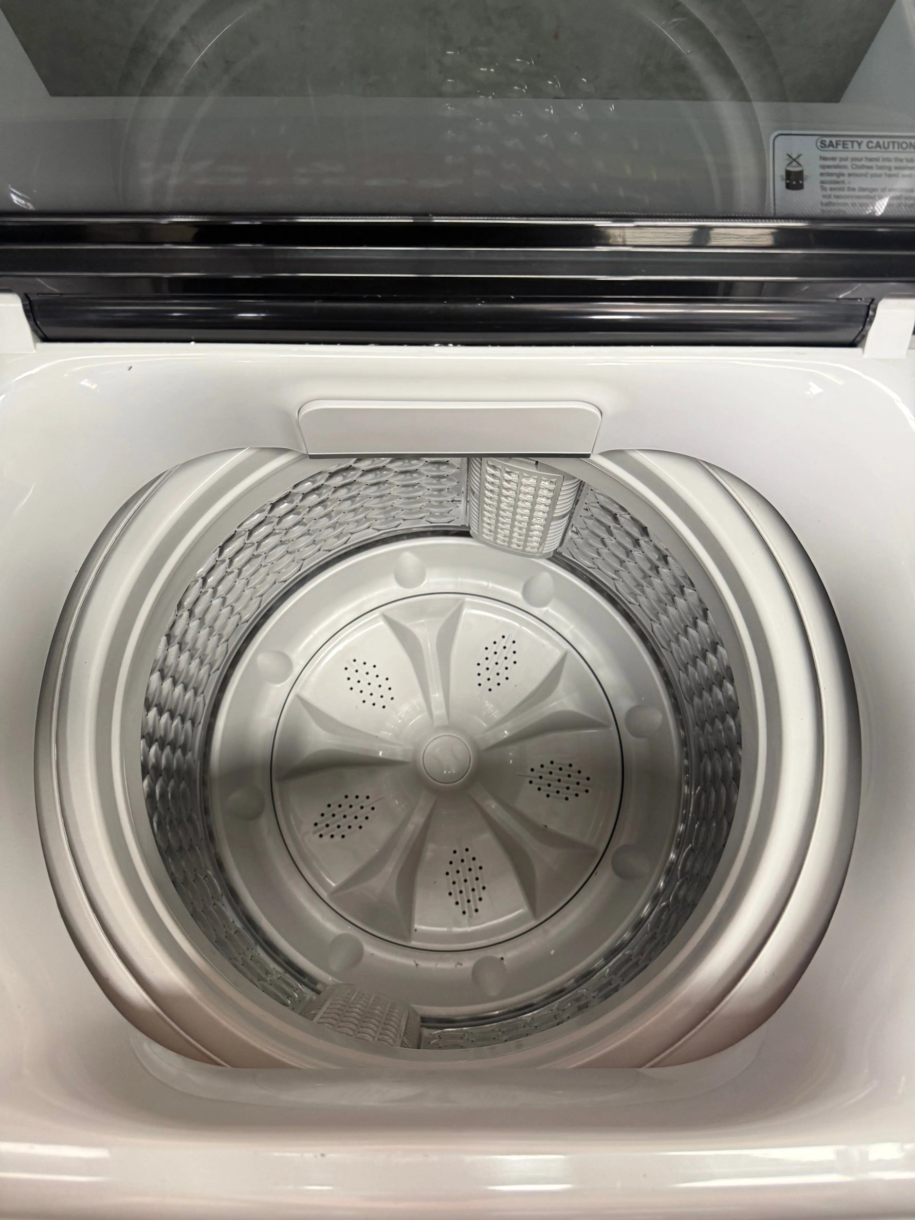 ChiQ 220L Fridge + Kogan 9kg Washing Machine Bundle | MELBOURNE