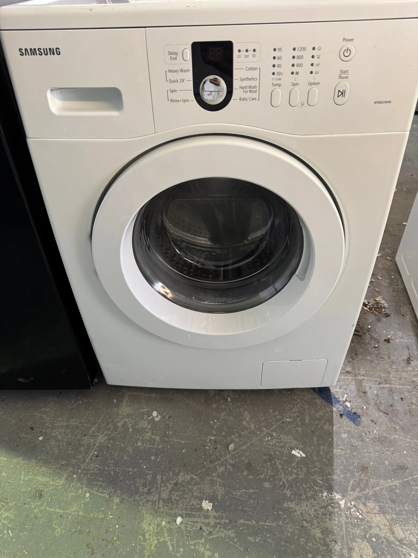 Combo Hisense 326 Litres Fridge Freezer and Samsung 7 Kgs Washing Machine | PERTH