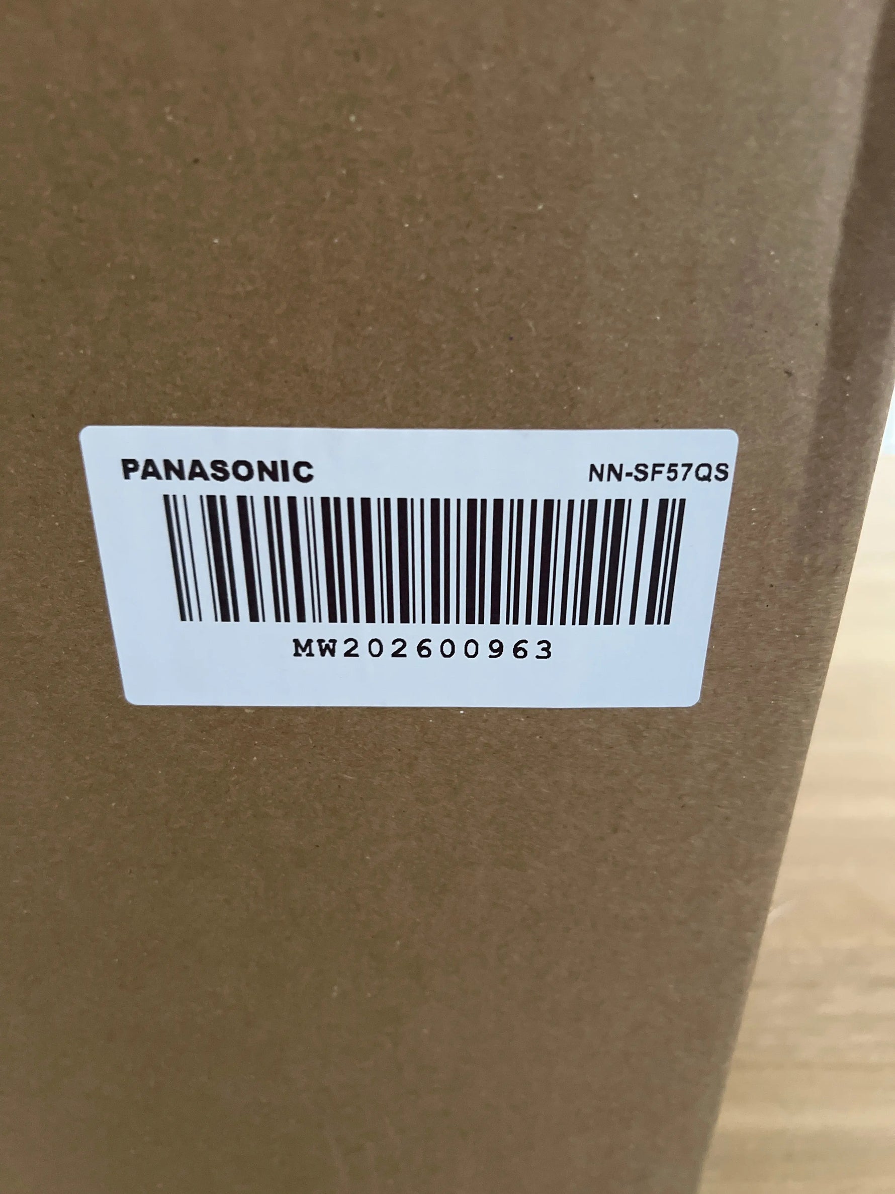 Combo Kenmore 334L fridge freezer & chiq 6.5kgs washer & Panasonic microwave & bar chairs | ADELAIDE