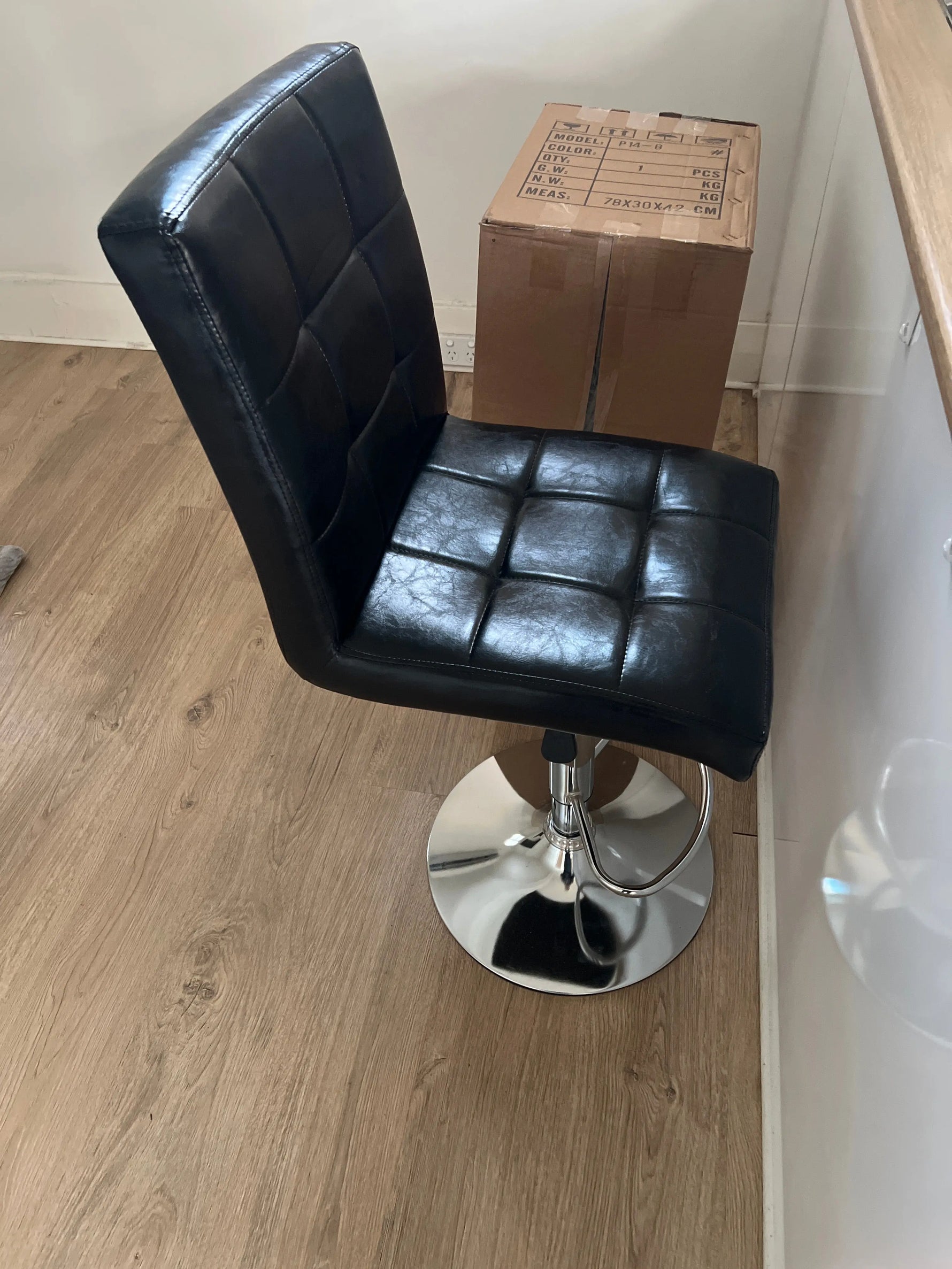 Combo Kenmore 334L fridge freezer & chiq 6.5kgs washer & Panasonic microwave & bar chairs | ADELAIDE