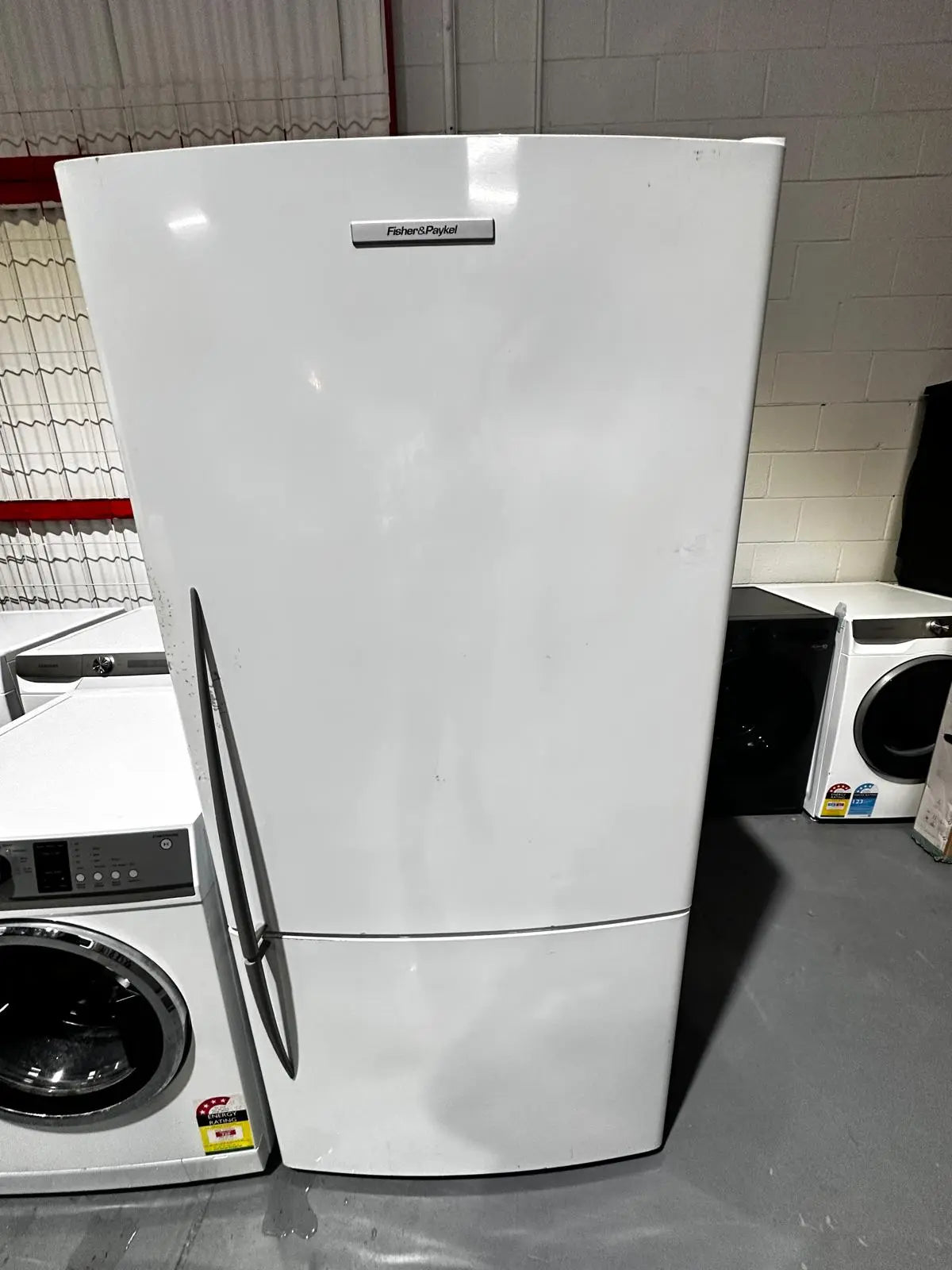 Combo – Fisher & Paykel 522 L Bottom Mount Fridge Freezer + Fisher & Paykel 8.5 kg Washer | ADELAIDE