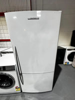 Combo – Fisher & Paykel 522 L Bottom Mount Fridge Freezer + Fisher & Paykel 8.5 kg Washer | ADELAIDE