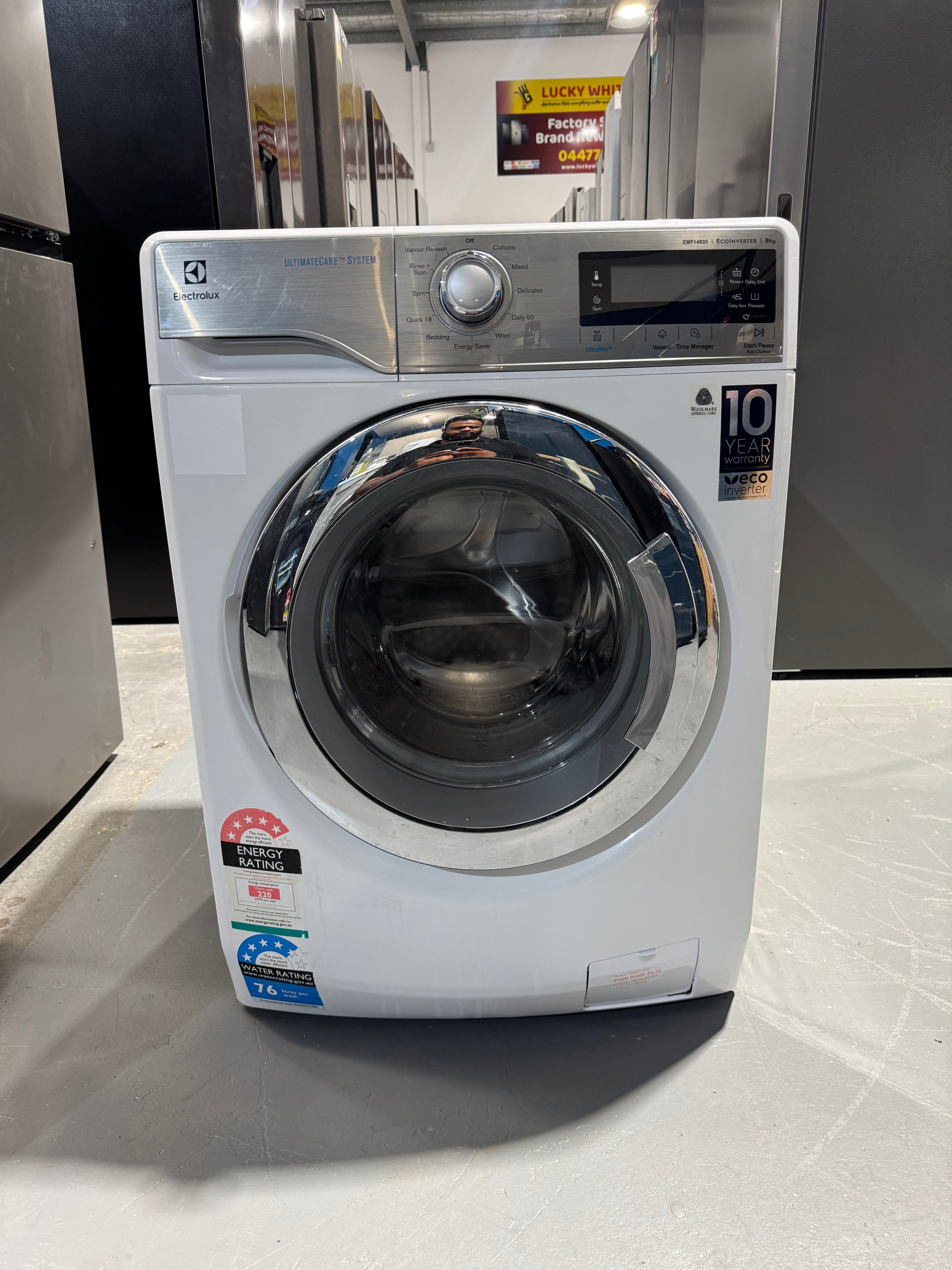 Refurbished Electrolux 9kg washing machine