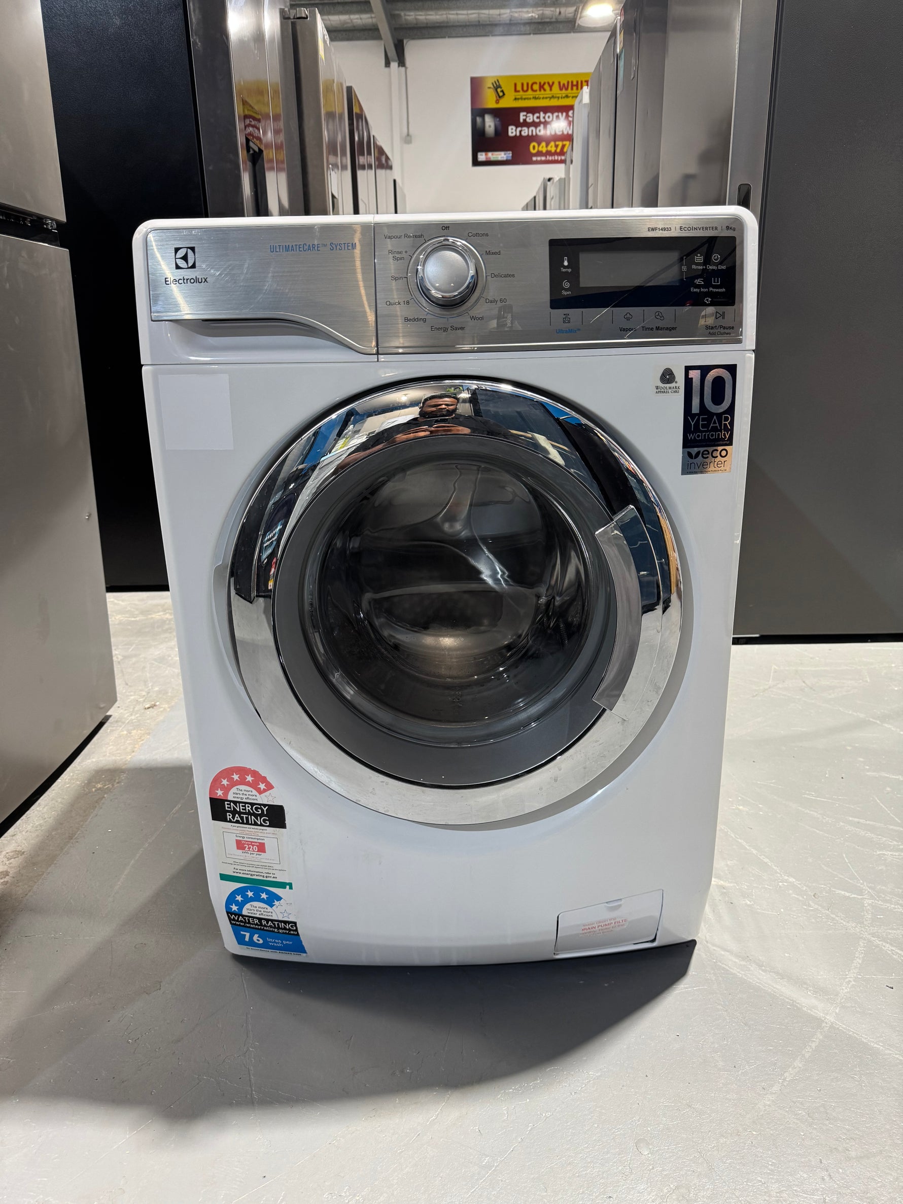 Refurbished Electrolux 9kg washing machine