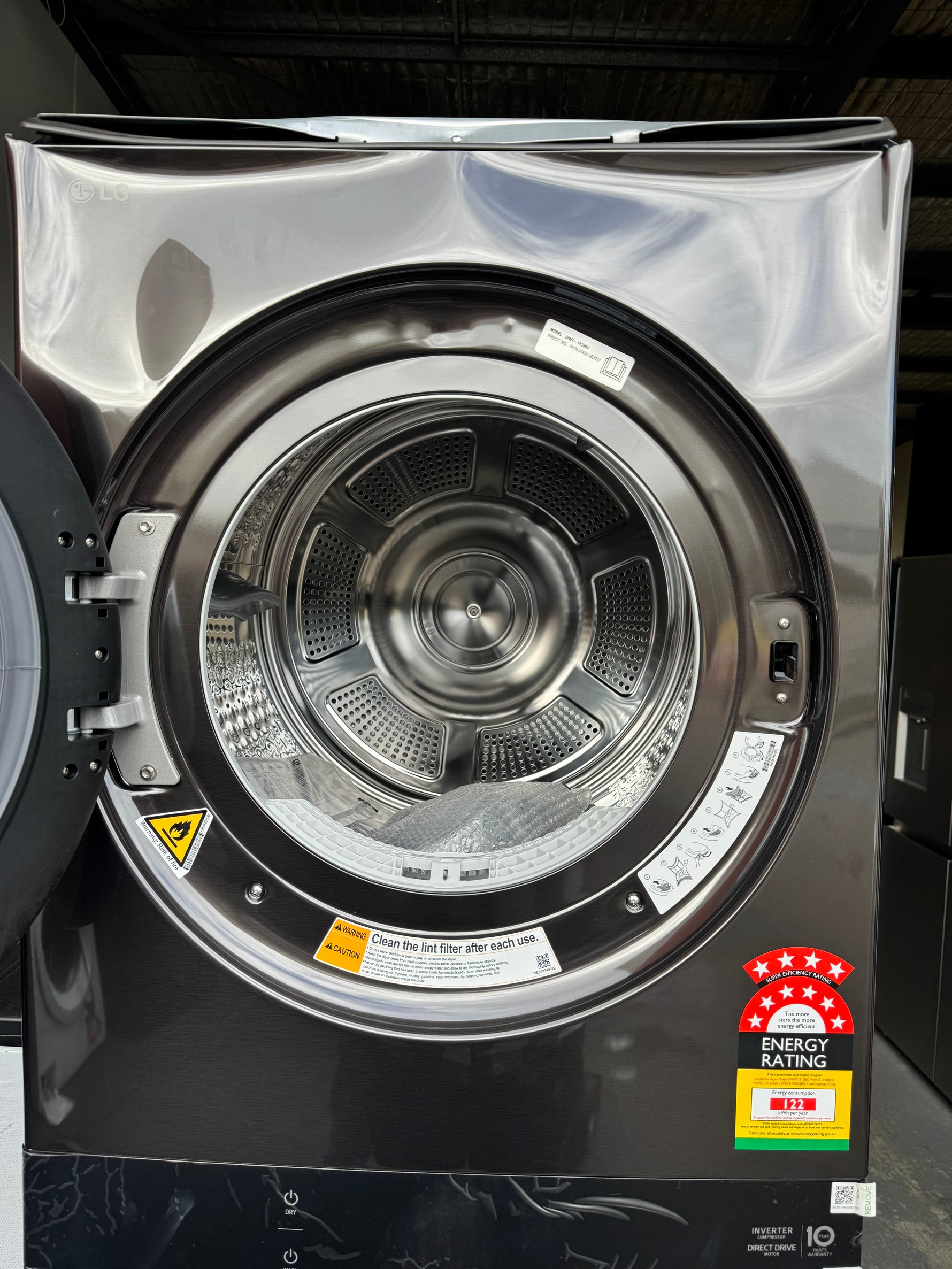 Factory seconds LG washTower 19kg-10kg combo washer dryer