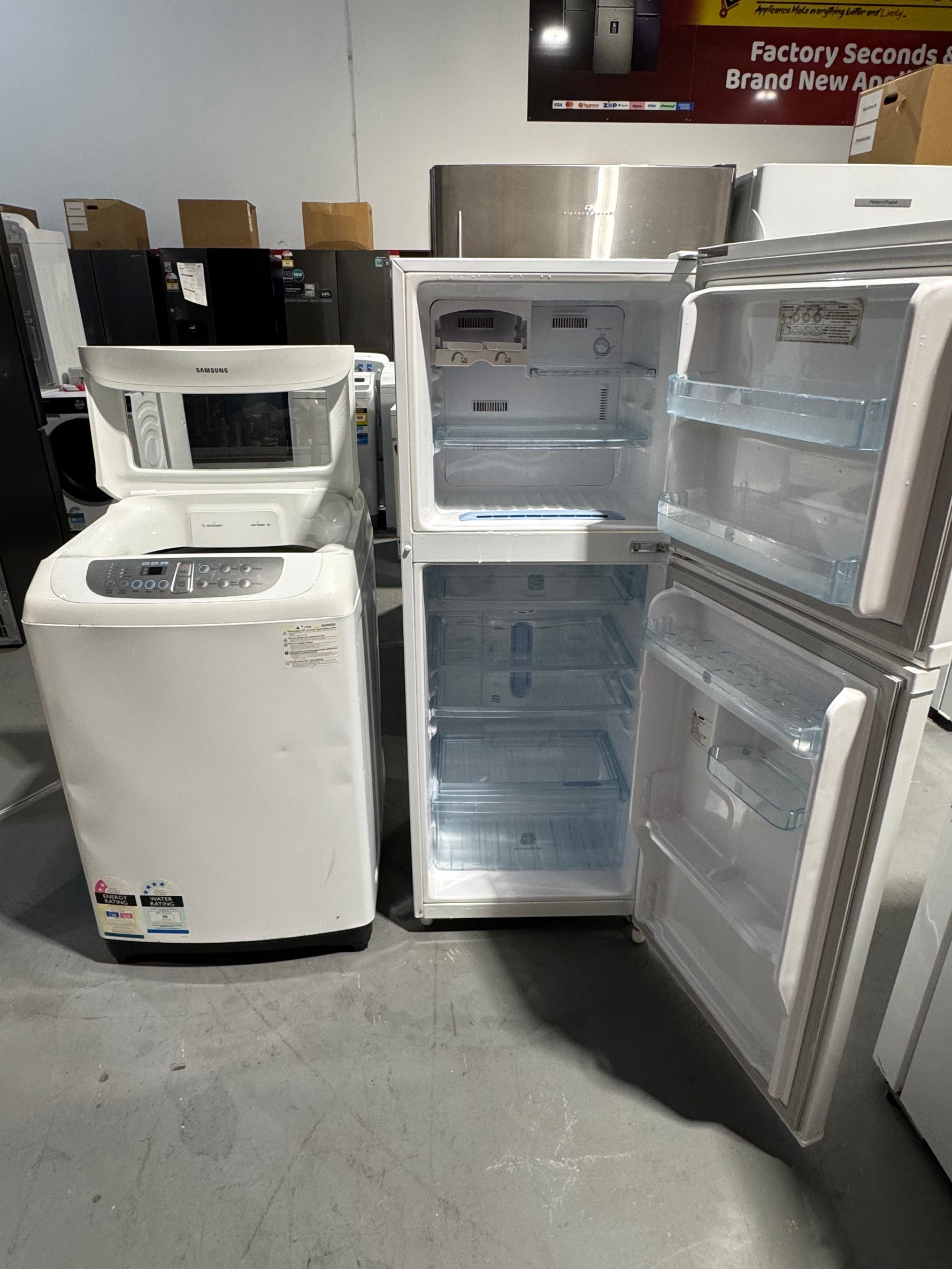 Refurbished Samsung 210 litres fridge freezer and Samsung 6.5kg washing machine | PERTH