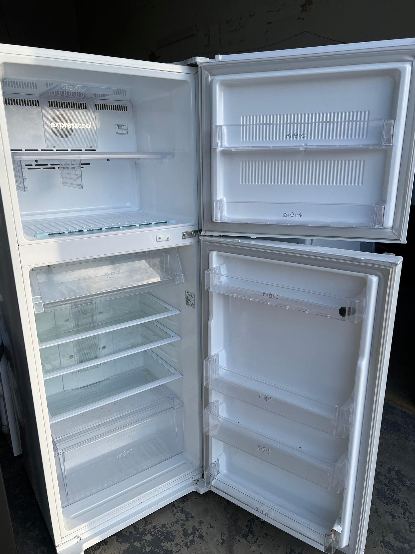 Refurbished LG 422L Fridge Freezer | ADELAIDE