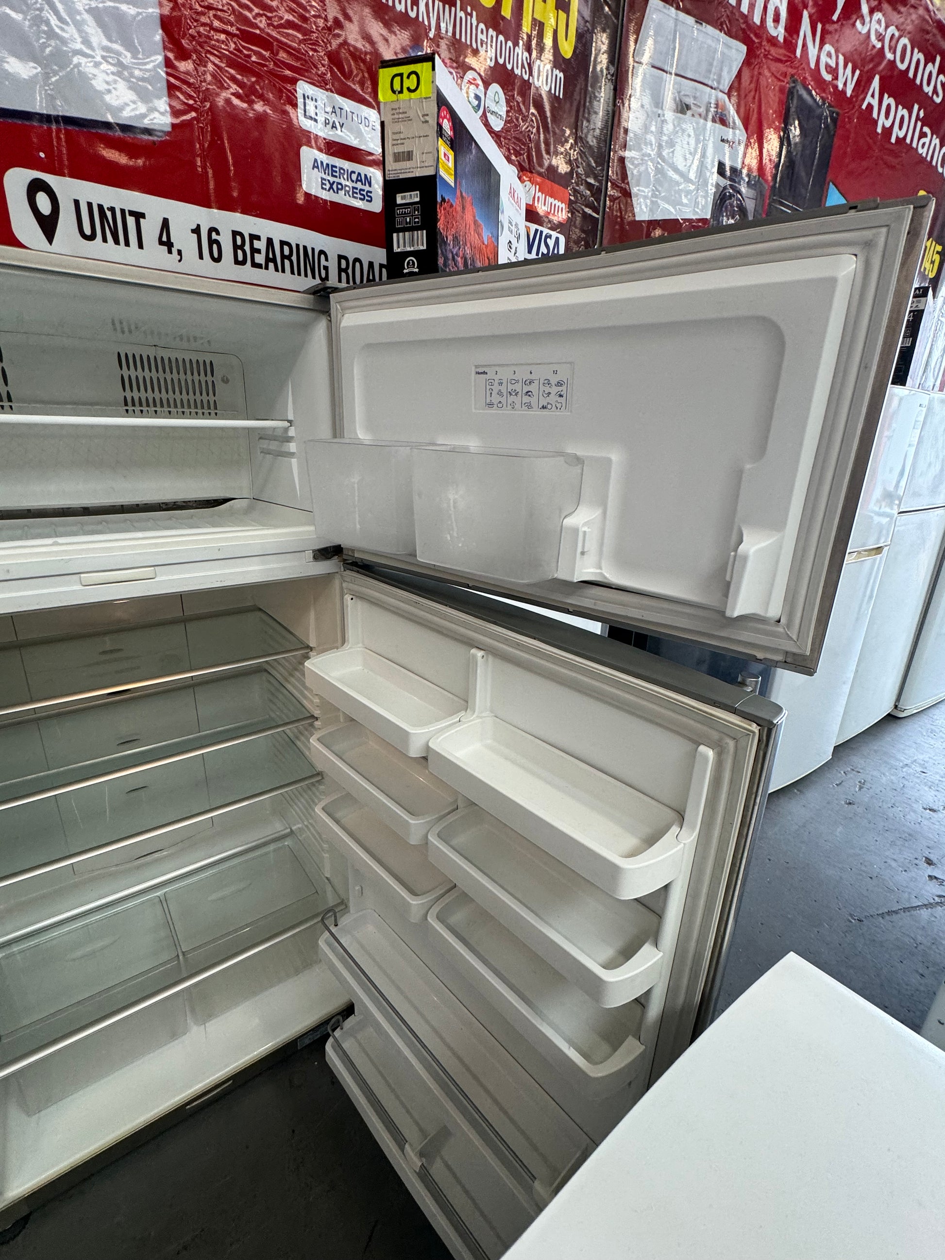 Fisher & Paykel 520 Litres Top mount fridge freezer | SYDNEY