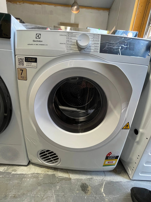 ELECTROLUX 7KG ULTIMATECARE VENTED DRYER EDV705H3WC | ALEXANDRIA