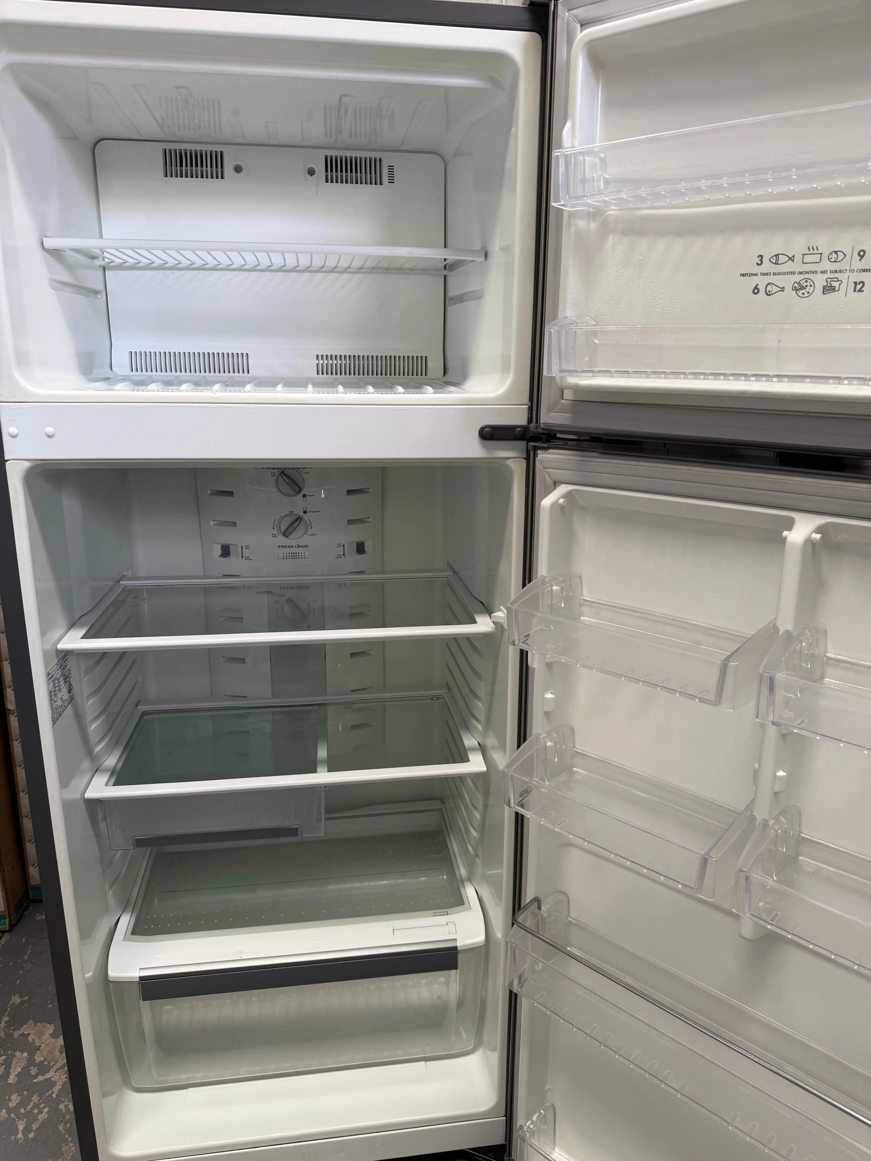 Electrolux 390L Top Mount Fridge – Refurbished | ETM3900SB | MELBOURNE