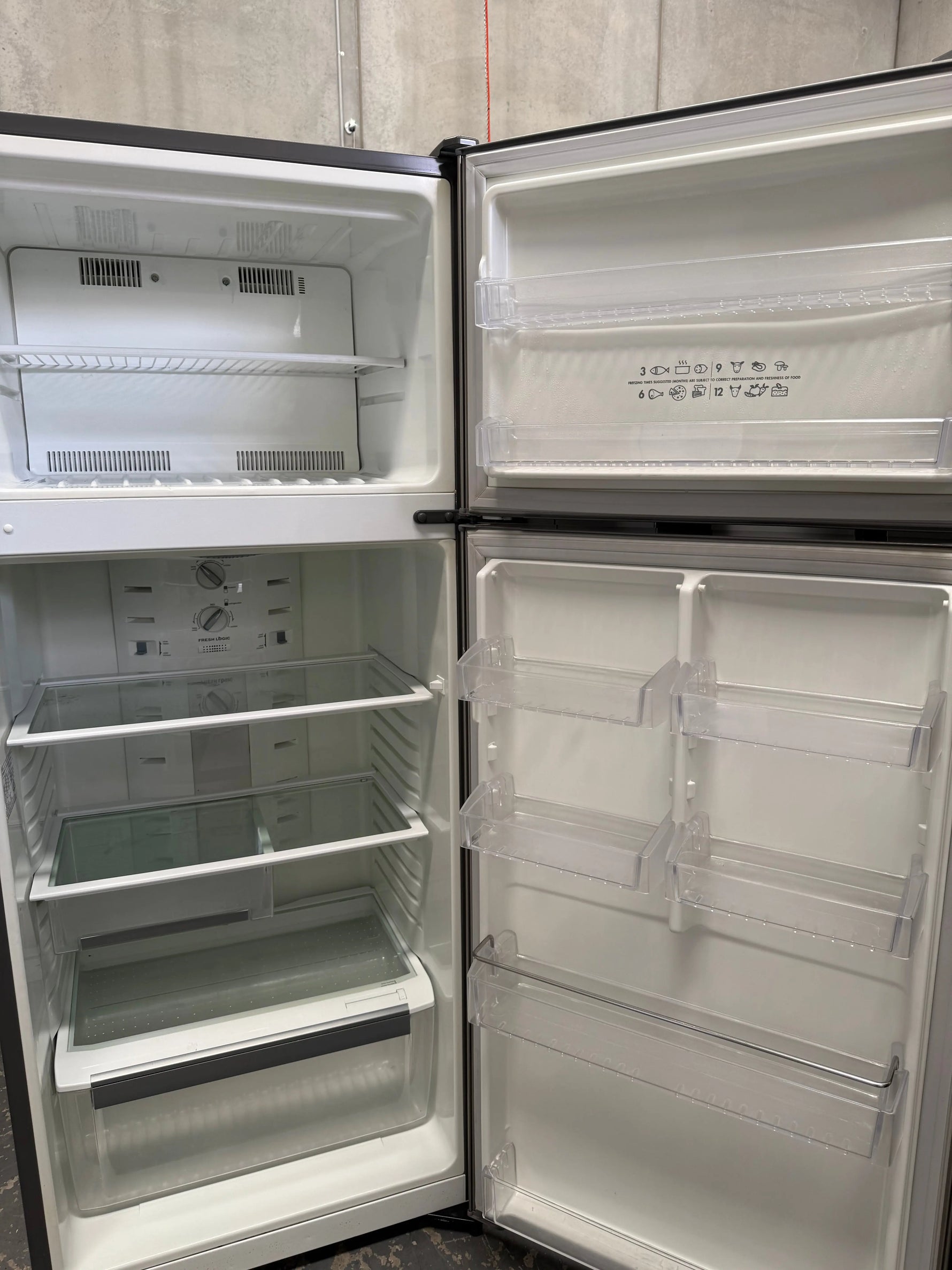 Electrolux 390L Top Mount Fridge – Refurbished | ETM3900SB | MELBOURNE