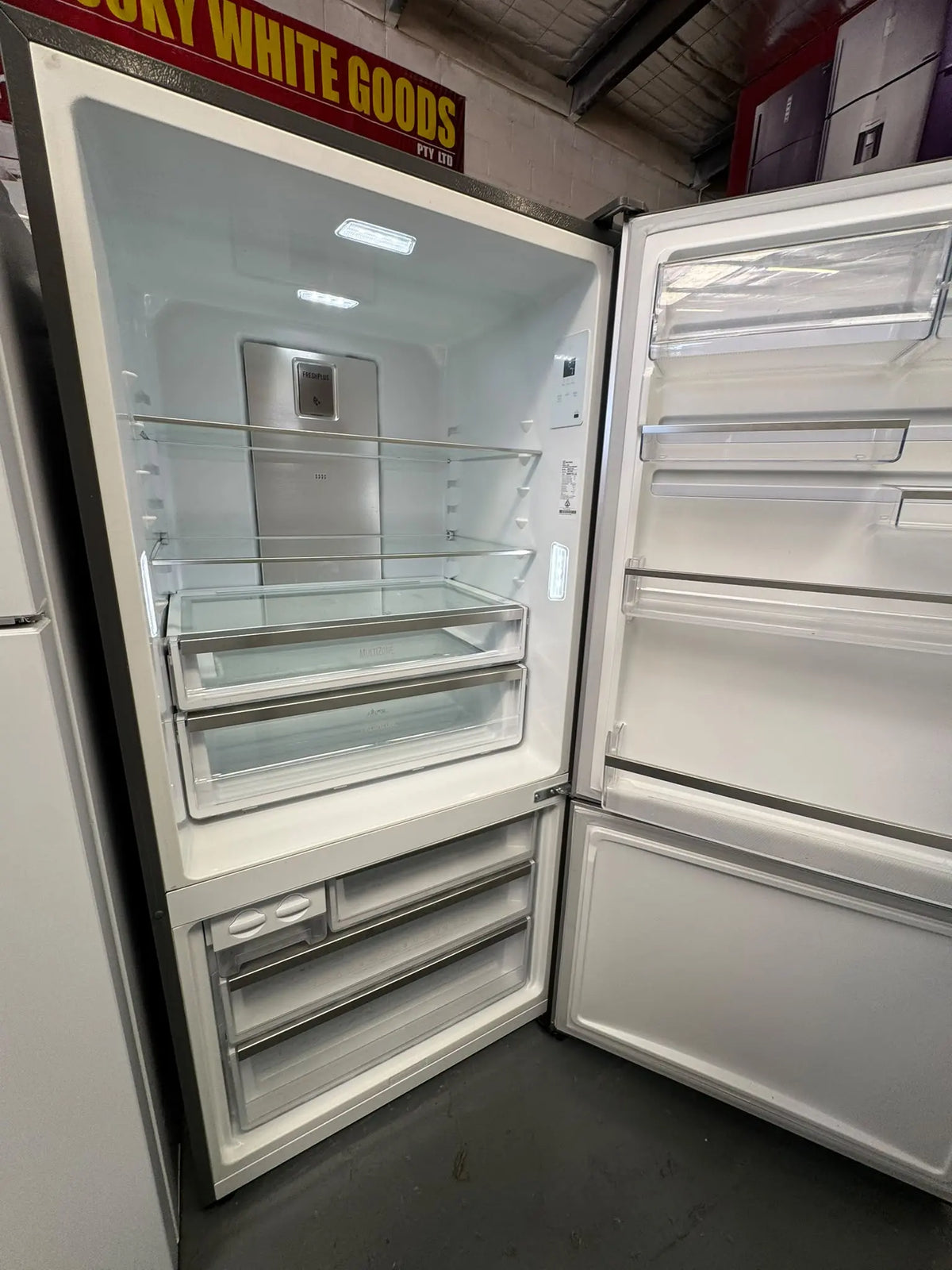 Electrolux 528L Bottom Mount Refrigerator – Refurbished | SYDNEY