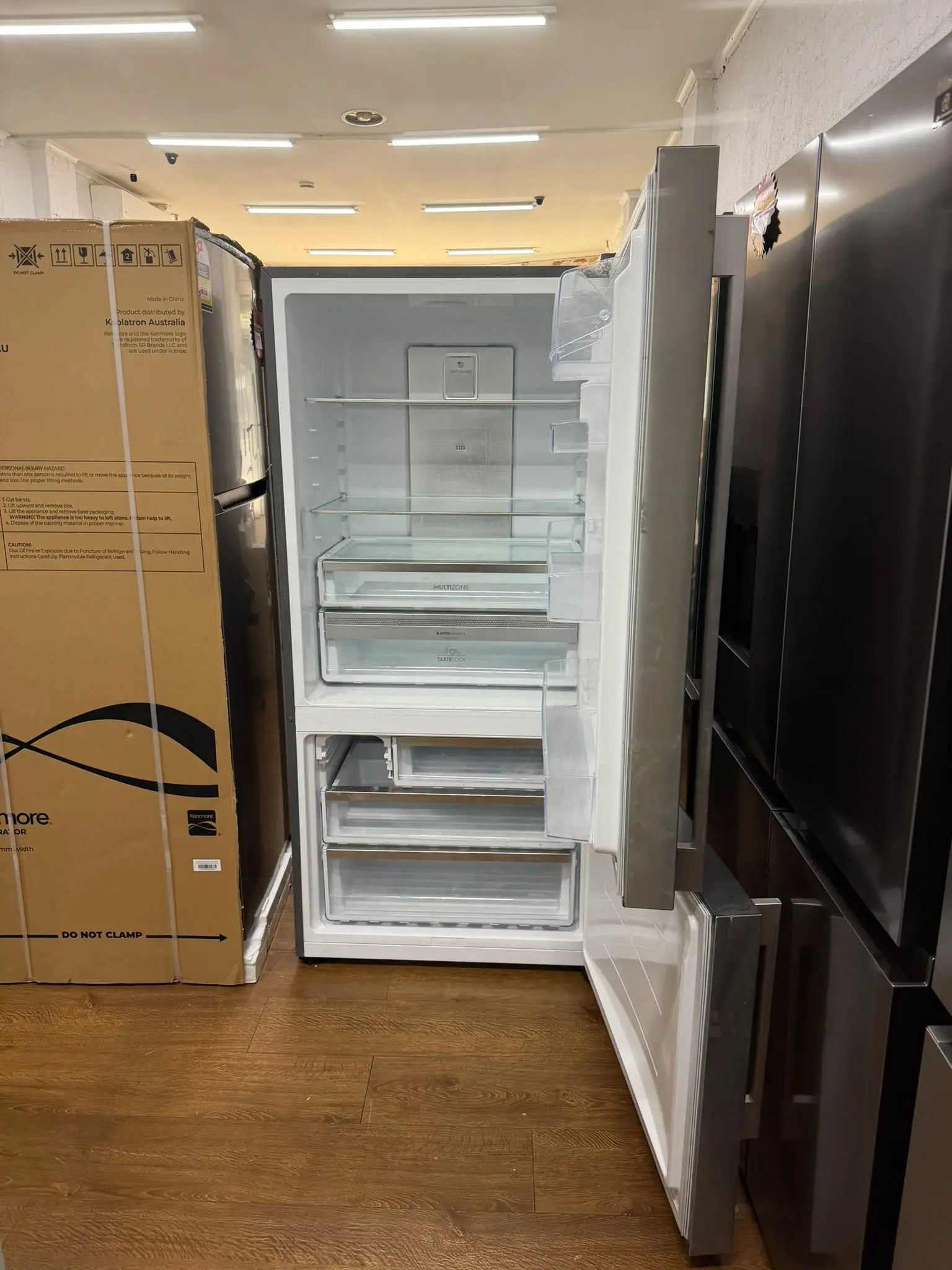 Electrolux 529L Bottom Mount Fridge Freezer EBE5307SC (Stainless Steel) – Refurbished