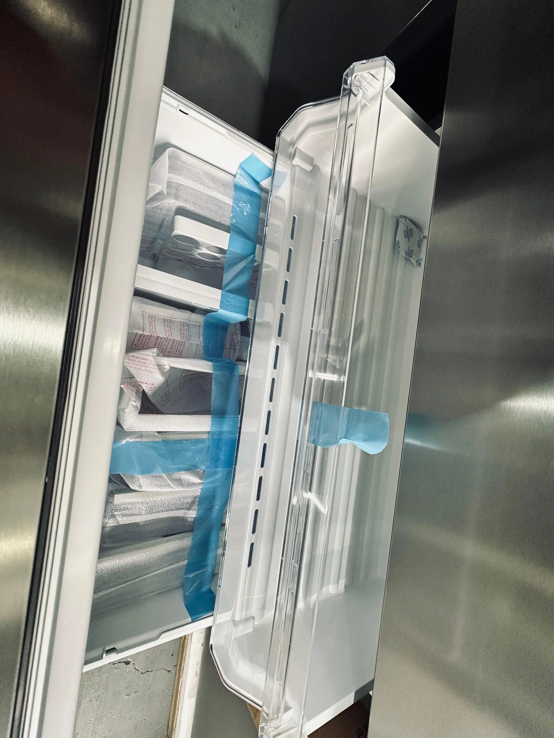 Electrolux 609L French Door Fridge Freezer – Factory Seconds | ADELAIDE