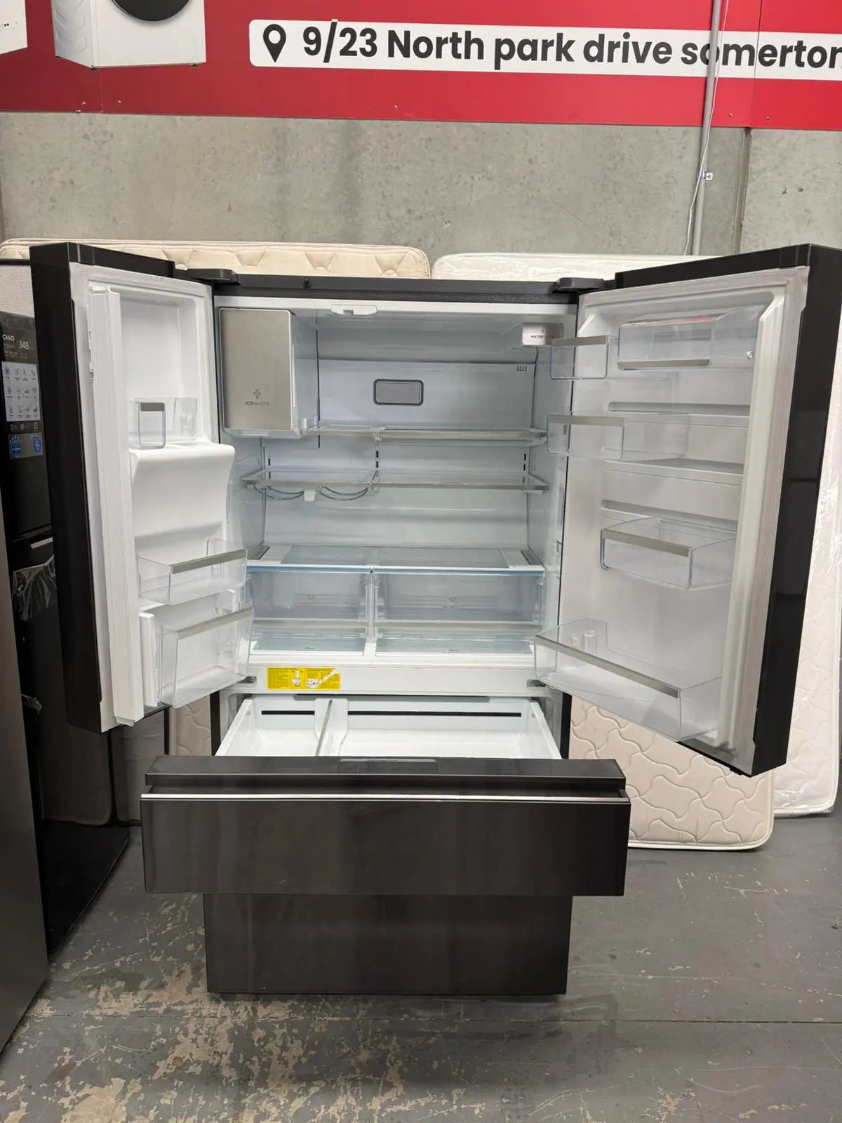 Electrolux 680L Dark Stainless French Door Refrigerator – Refurbished | MELBOURNE