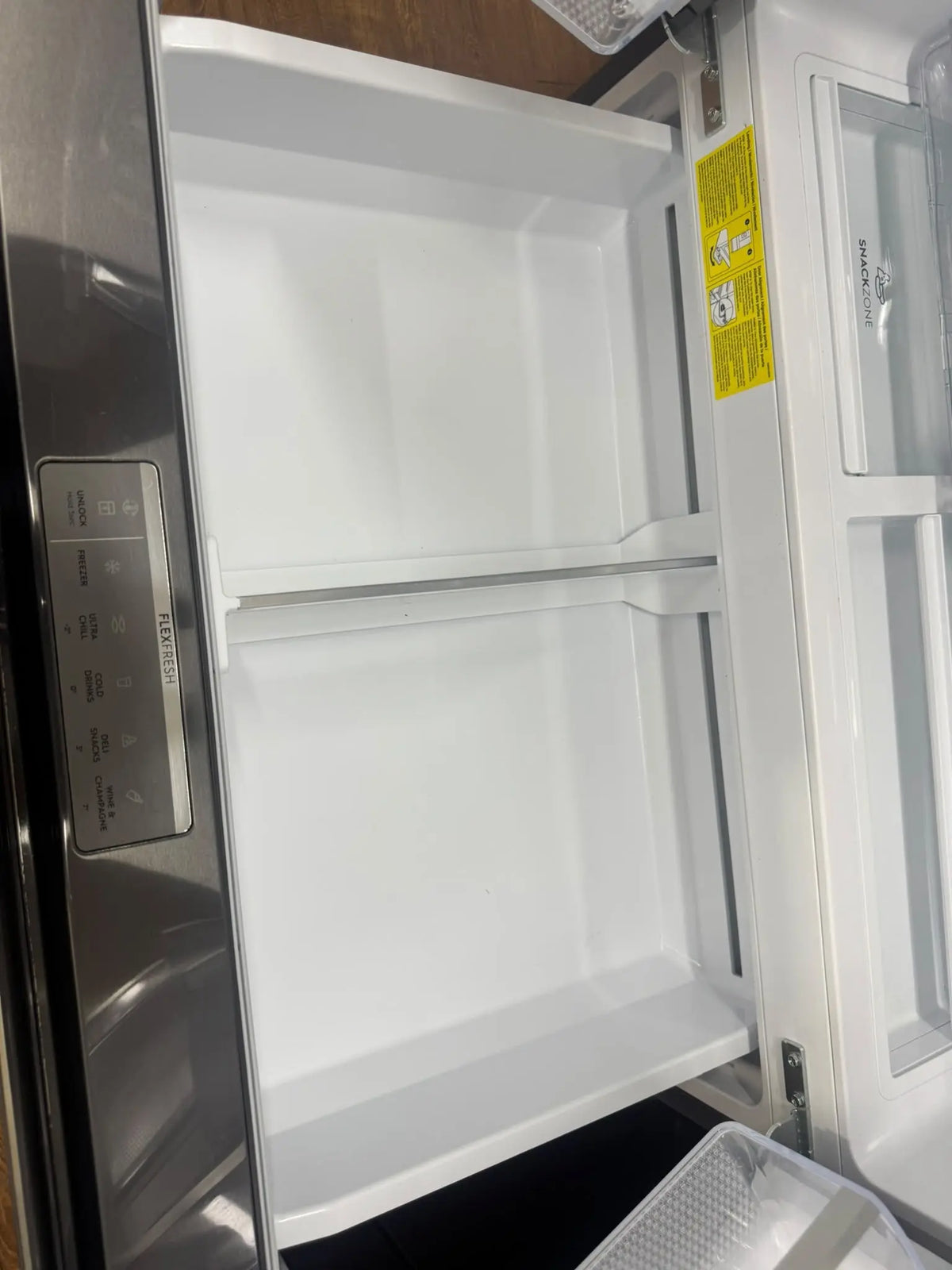 Electrolux 681L French Door Refrigerator with Flexible Middle Drawer – Factory Second | RESERVOIR