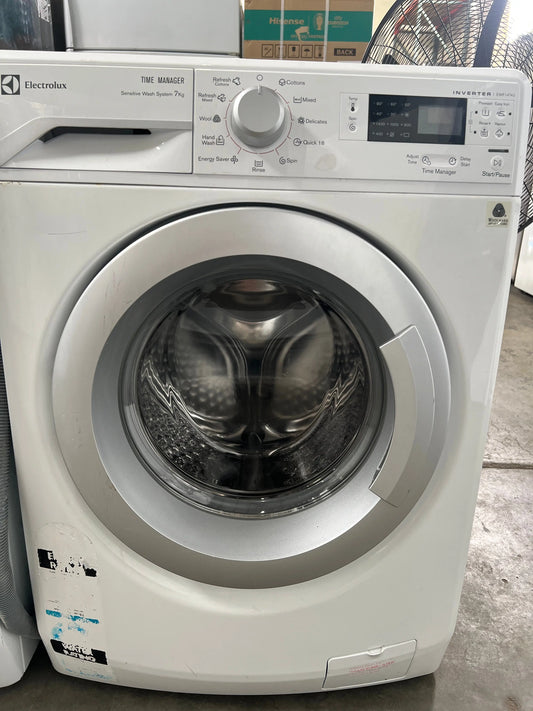 Electrolux 7kg washing machine | Lucky white goods