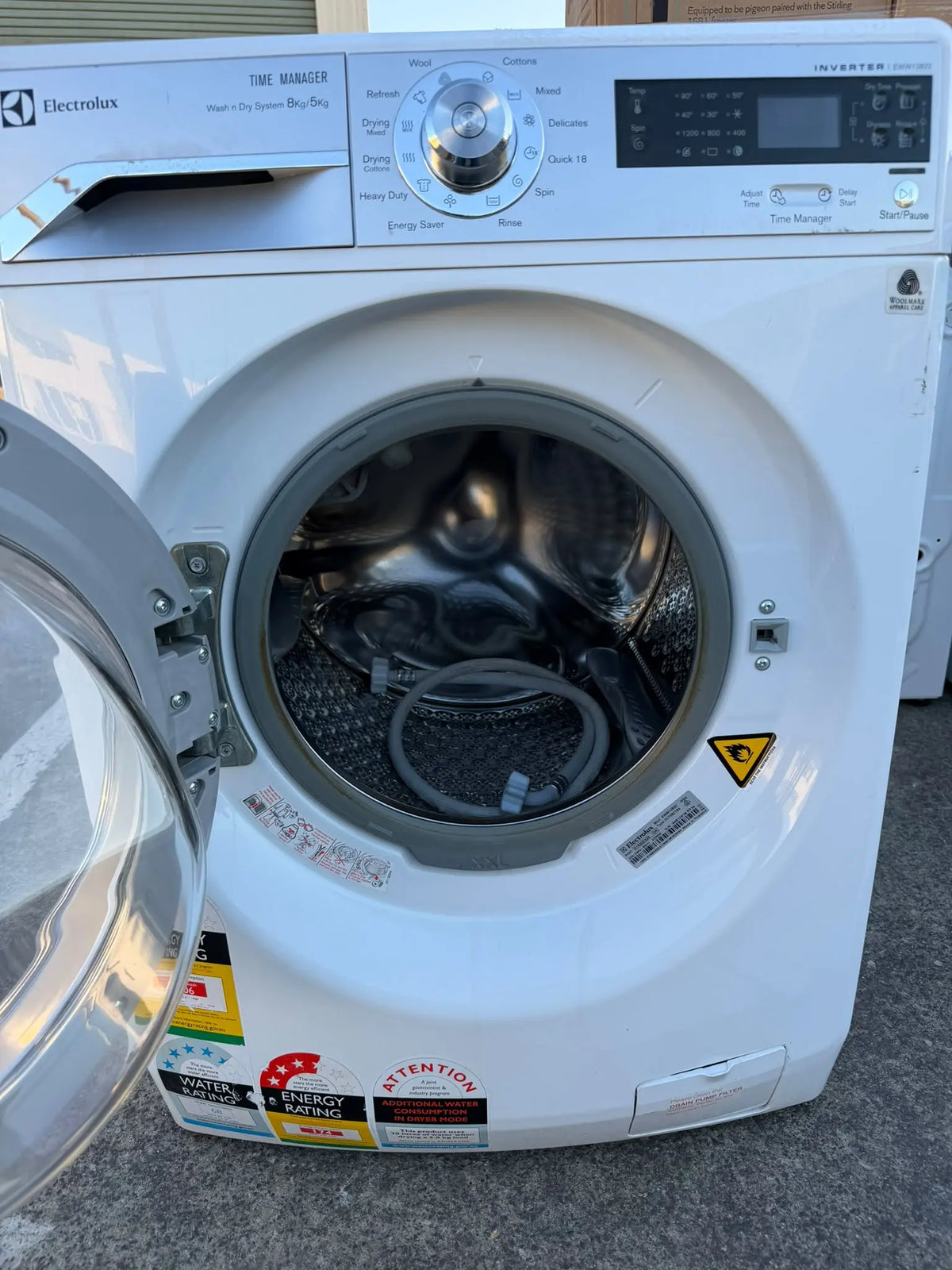 Electrolux 8kg/5kg Front Load Washer-Dryer Combo – Refurbished | BRISBANE
