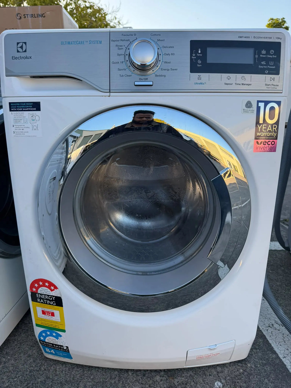 Electrolux UltimateCare 10kg Front Load Washing Machine – Refurbished | BRISBANE