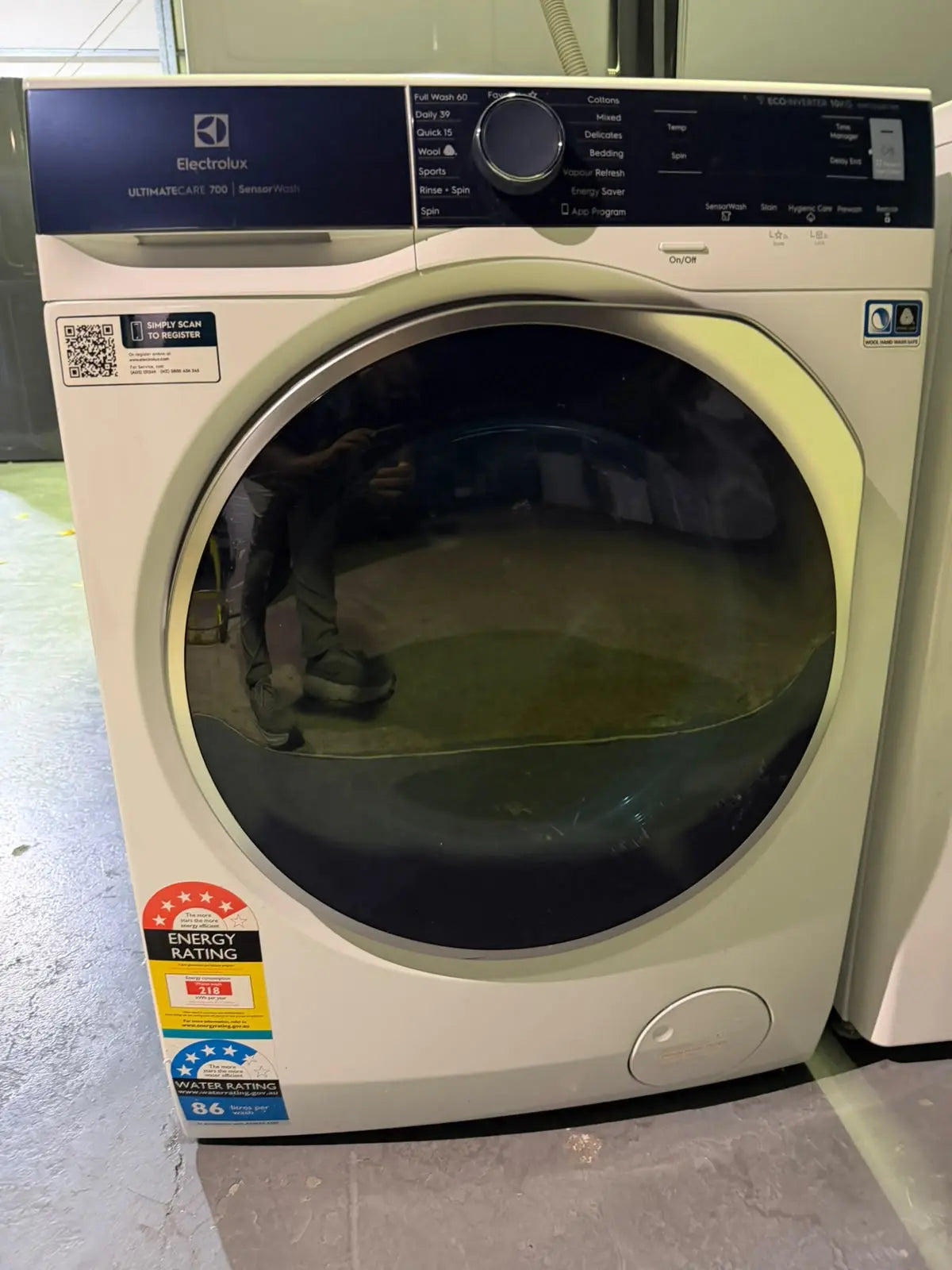 Electrolux UltimateCare 700 10kg Front Load Washer – Refurbished | BRISBANE