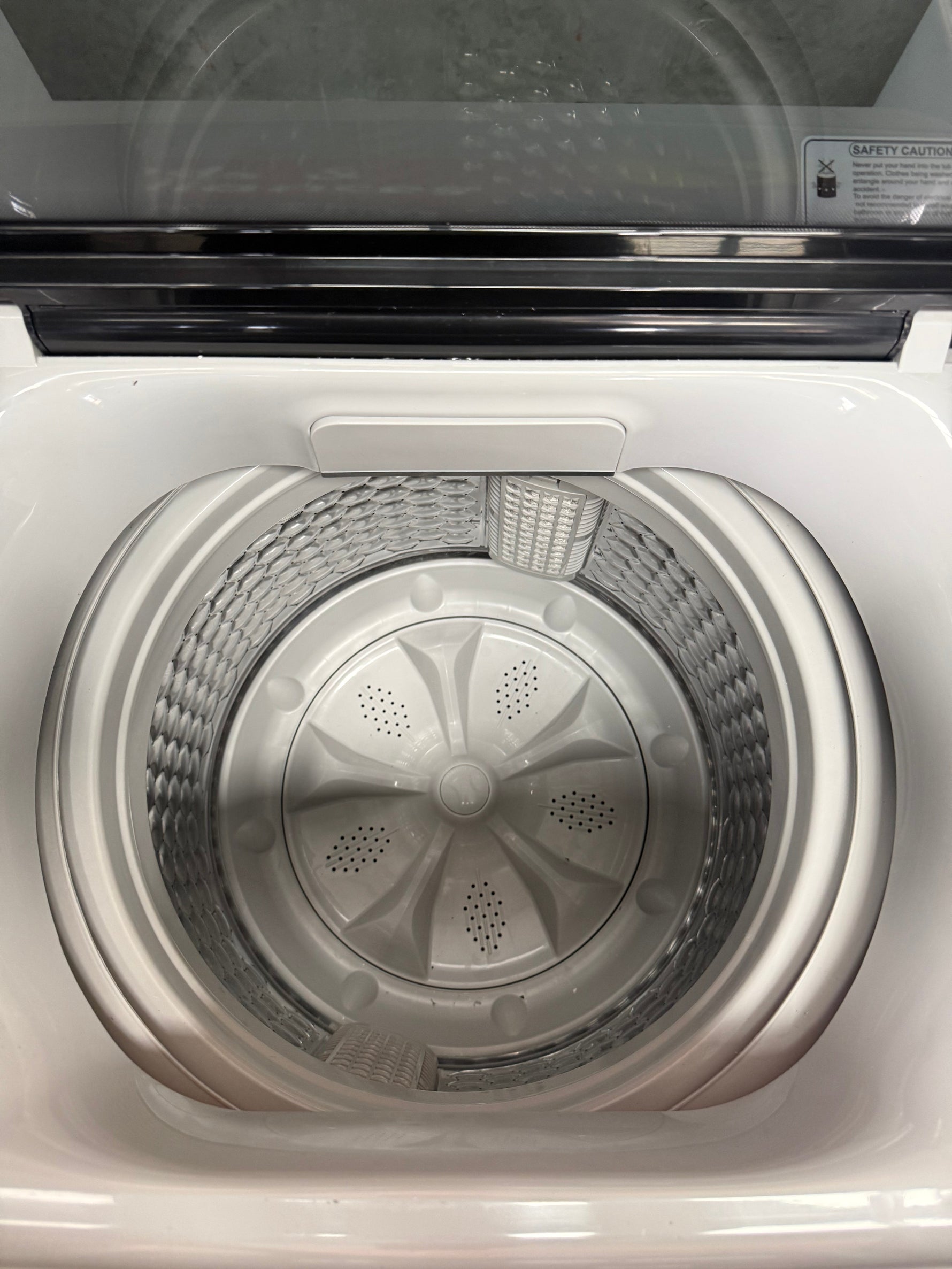 ChiQ 220L Fridge + Kogan 9kg Washing Machine Bundle | MELBOURNE