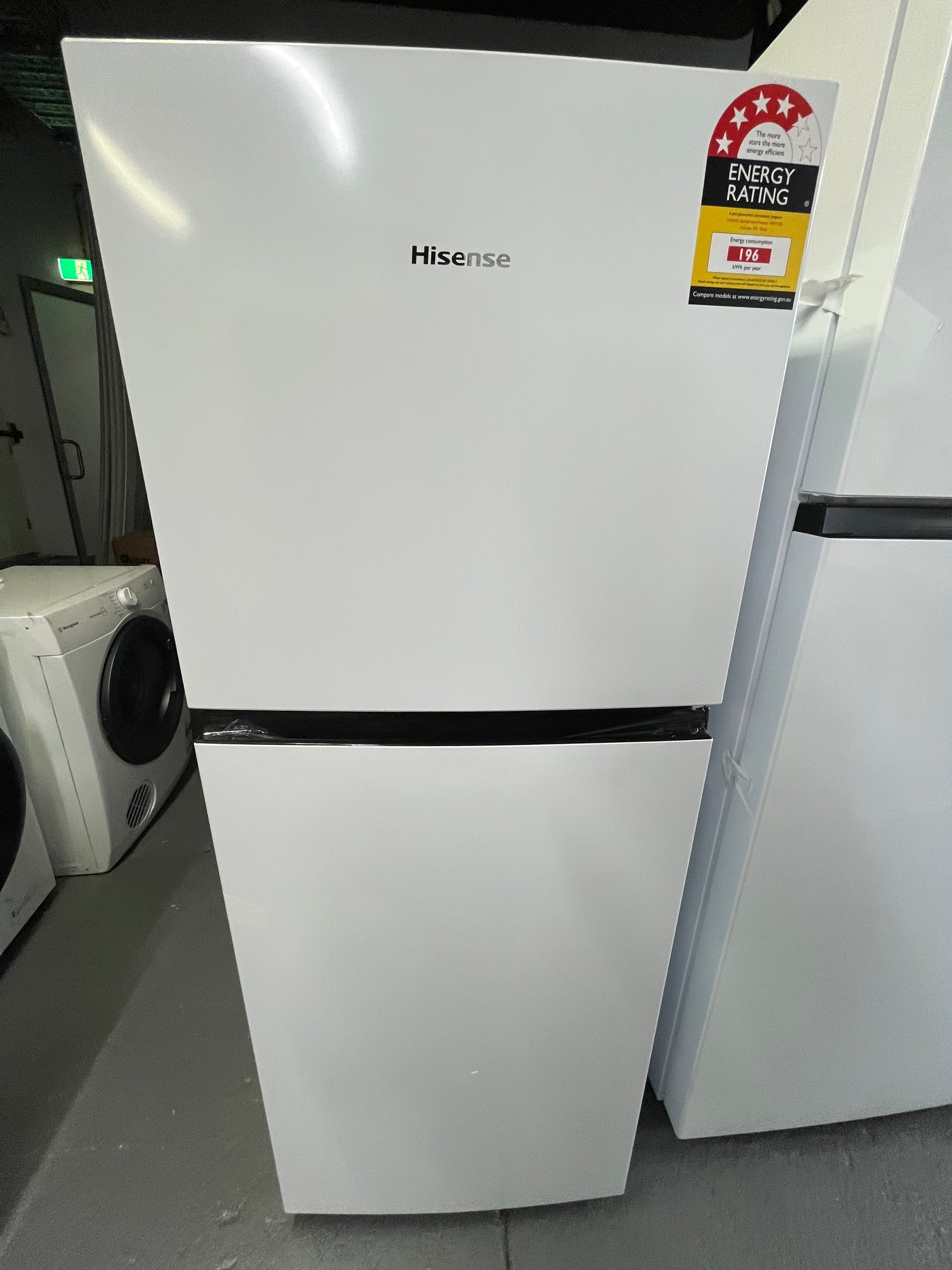 Factory second Hisense 205 ltr top mount fridge freezer Model no -Hrtf206