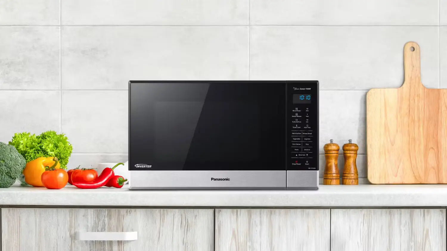 Factory Refurbished Panasonic NN-ST665B 32L Inverter Microwave Oven – Black | ADELAIDE