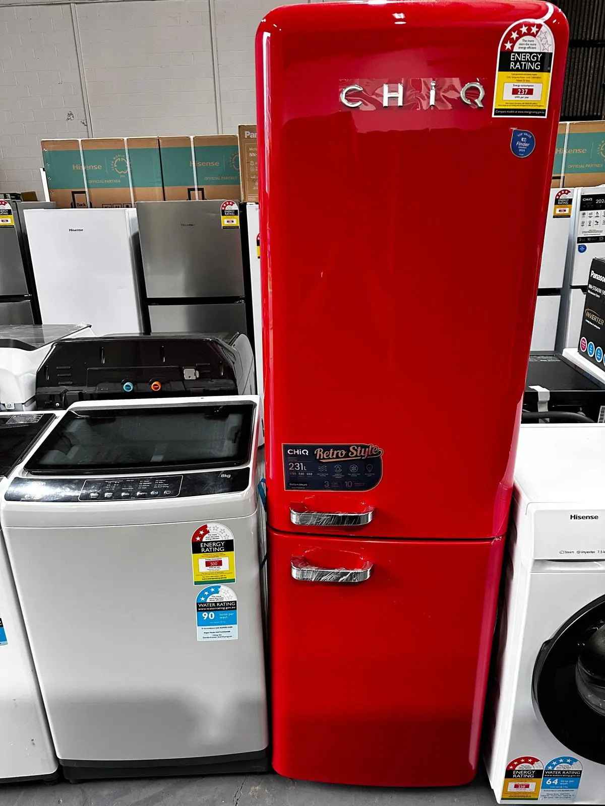 Factory Second Combo – CHiQ 231L Retro Bottom Mount Fridge + Kogan 8KG Top Load Washer | ADELAIDE