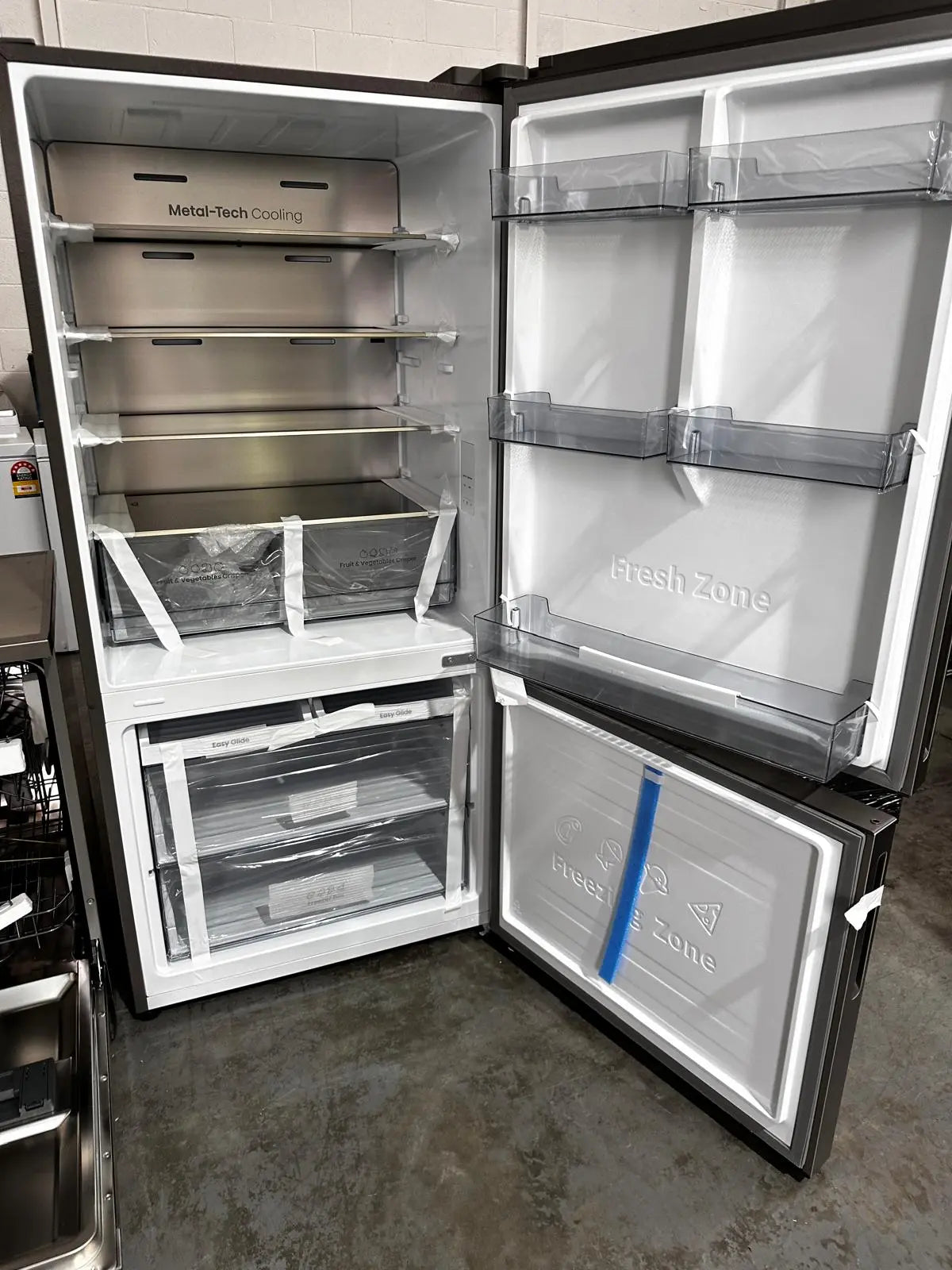 Factory Second Combo – Hisense 503L Bottom Mount Fridge + Haier 13 Place Dishwasher | ADELAIDE