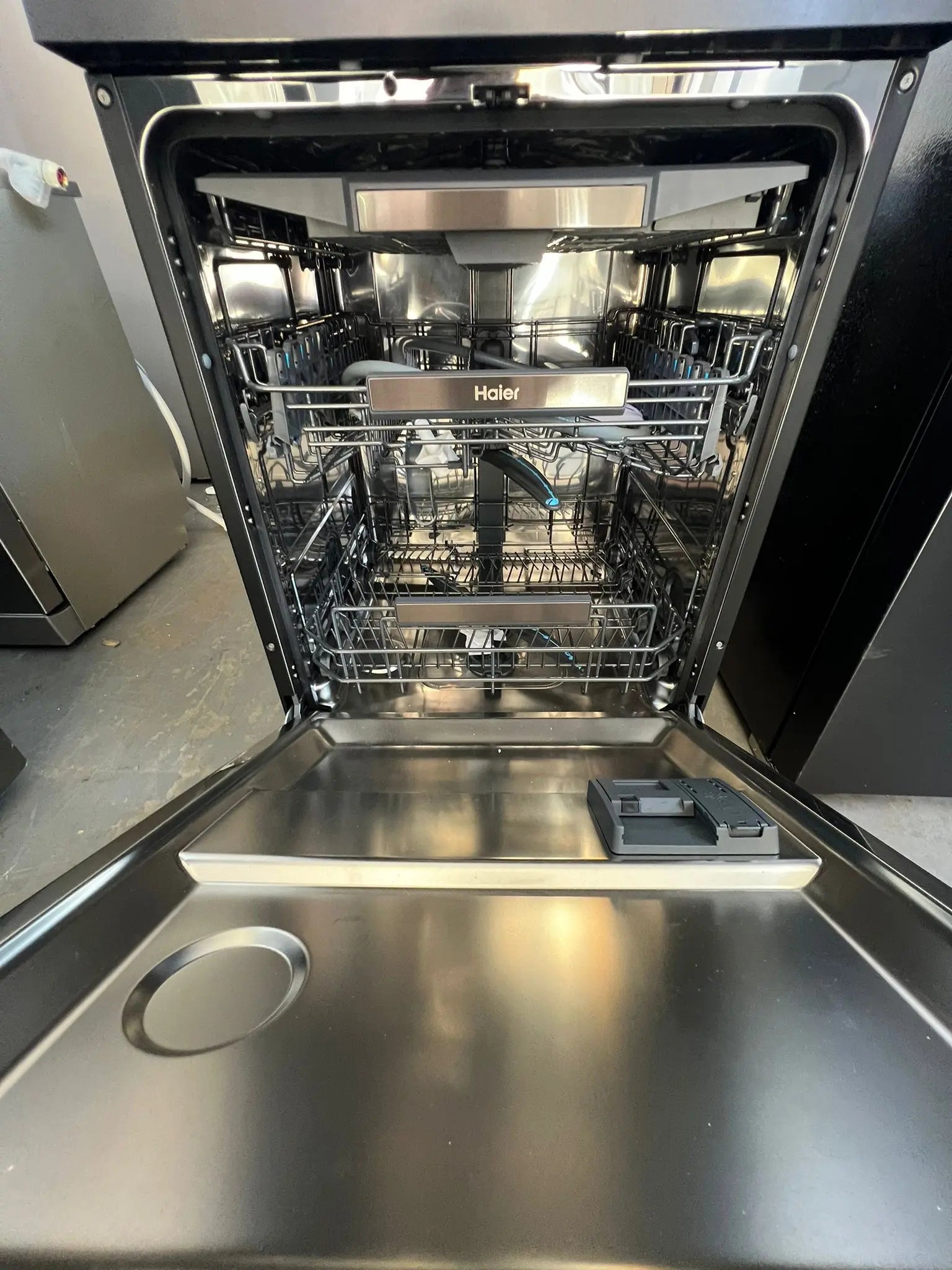 Factory Second Haier 60 cm Freestanding Dishwasher HDW15F3B1 | ADELAIDE