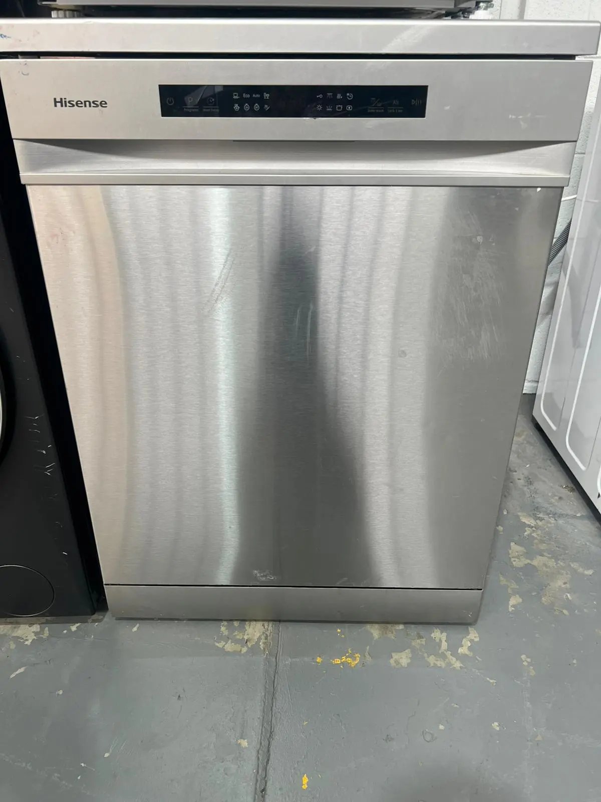 Factory Second Hisense 14 Place Settings Dishwasher | ADELAIDE
