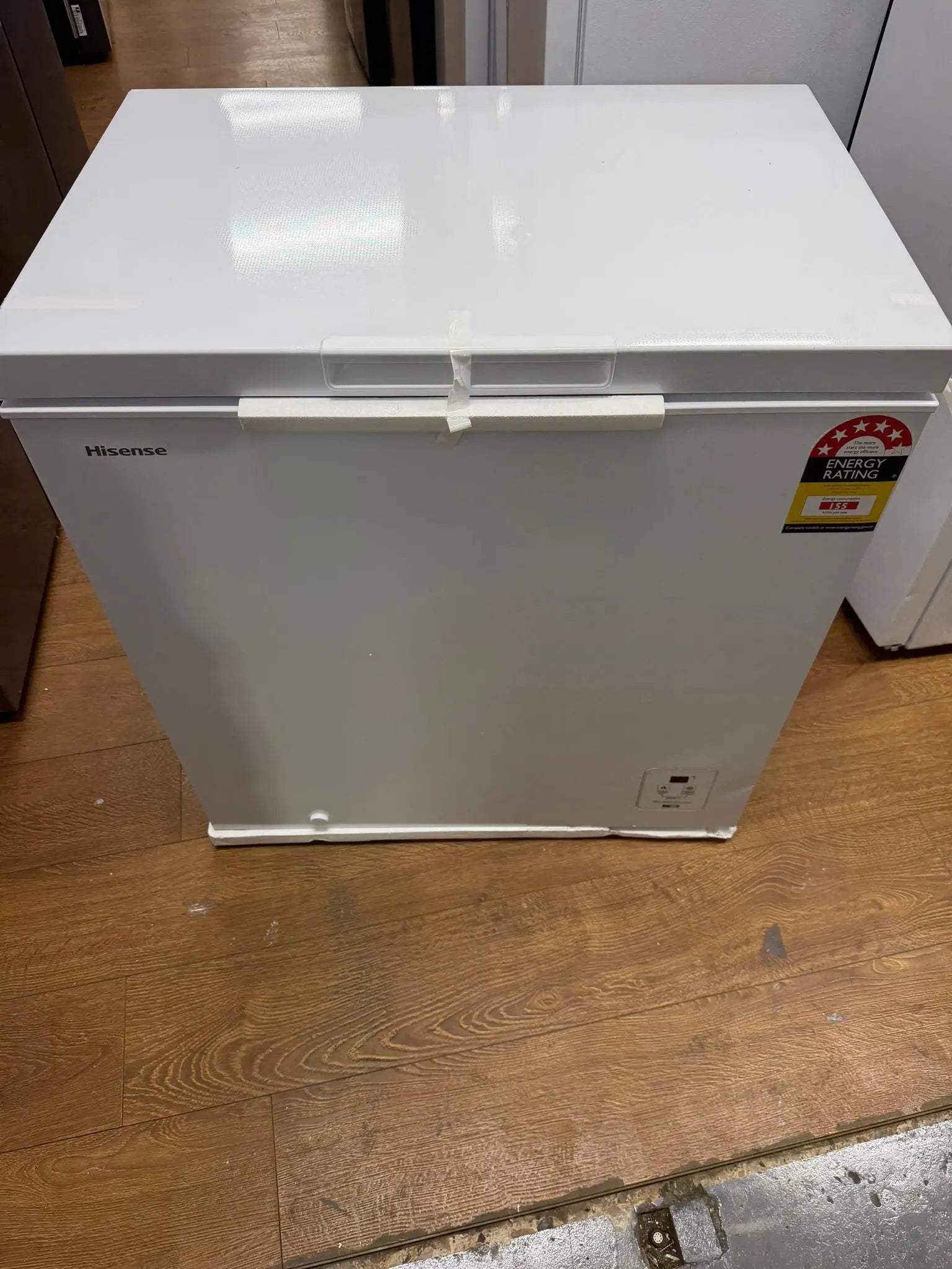 Factory Second Hisense 200L Chest Freezer – HRCF201 | RESERVOIR