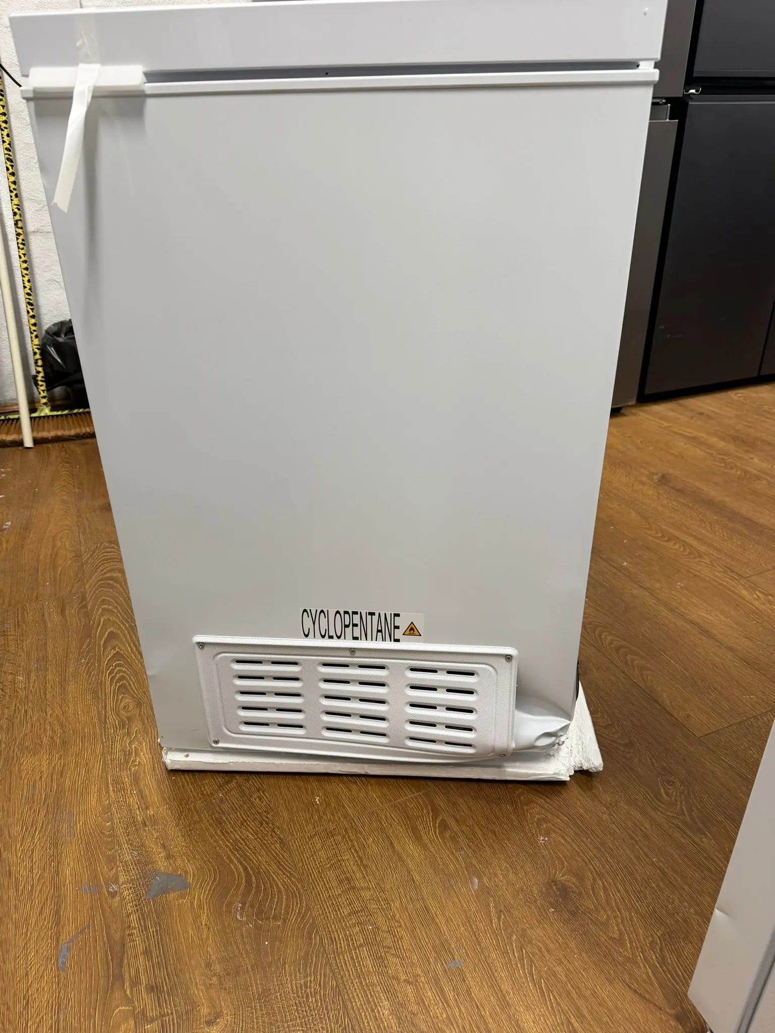Factory Second Hisense 200L Chest Freezer – HRCF201 | RESERVOIR
