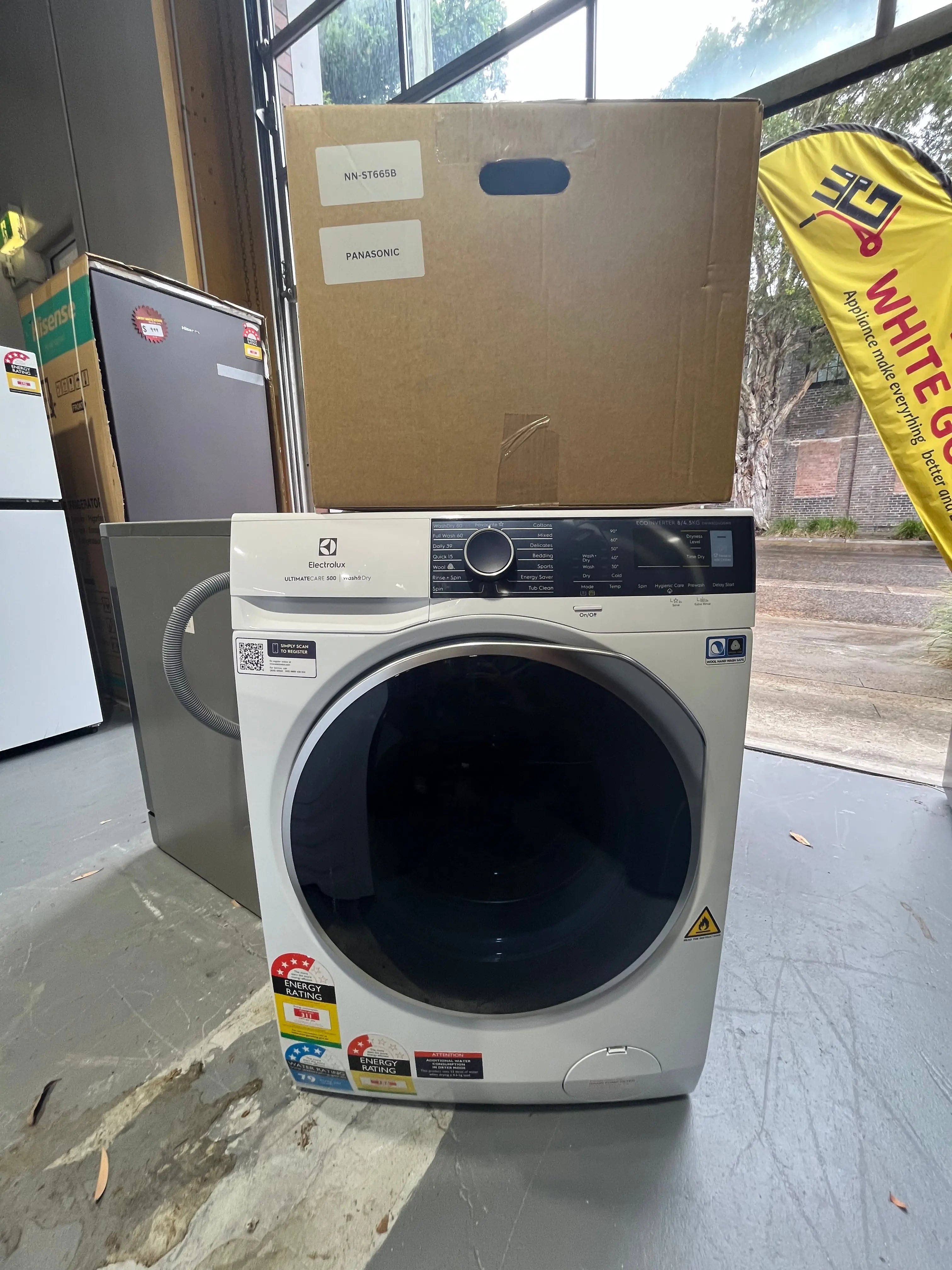 Factory Second Panasonic 32 Litre Inverter Microwave Oven + RefurbishedElectrolux 8kg Combo (EWW8024Q5WB) | ALEXANDRIA