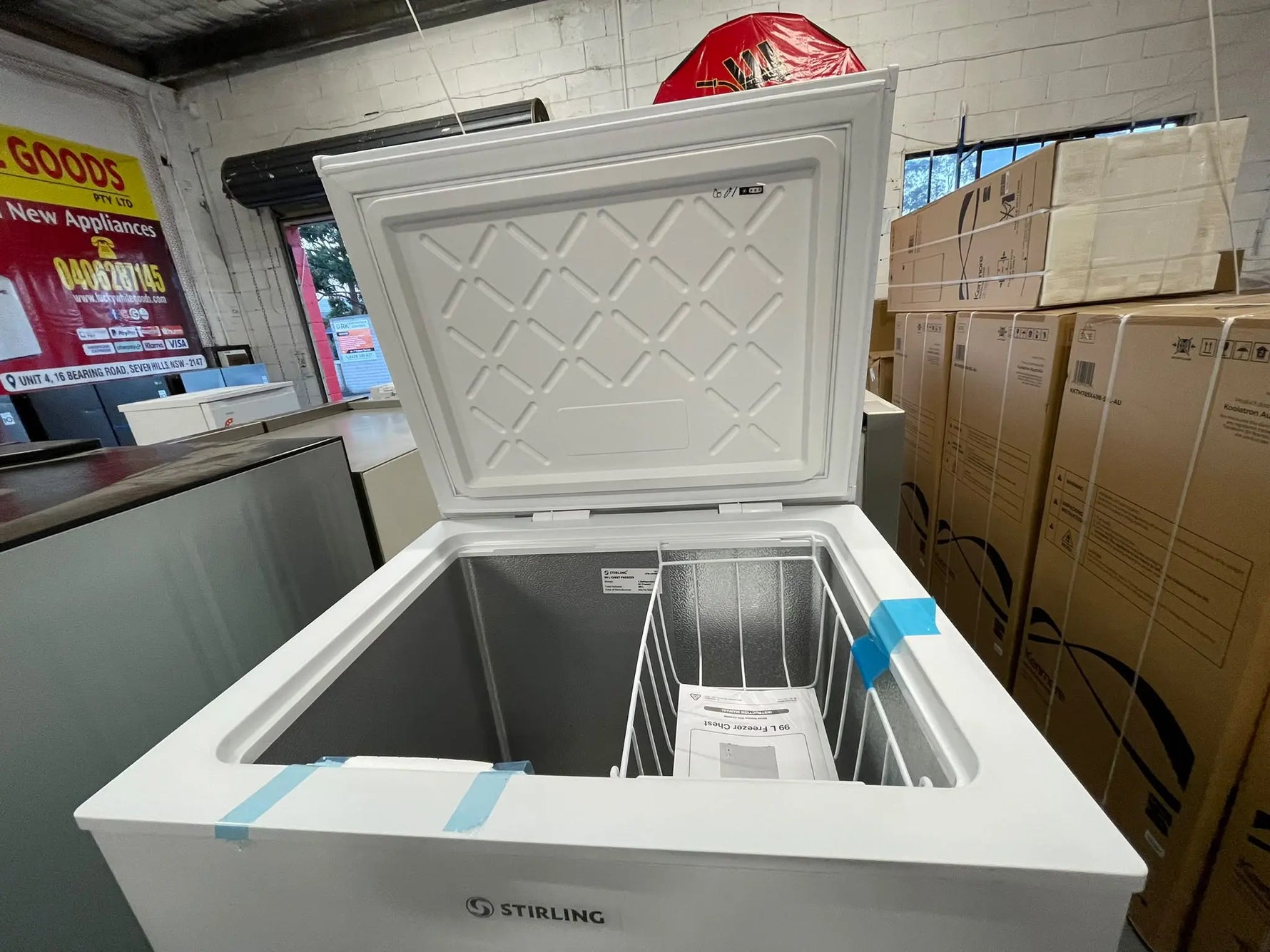 Factory Second Stirling 99L Convertible Chest Freezer & Refrigerator | ALEXANDRIA
