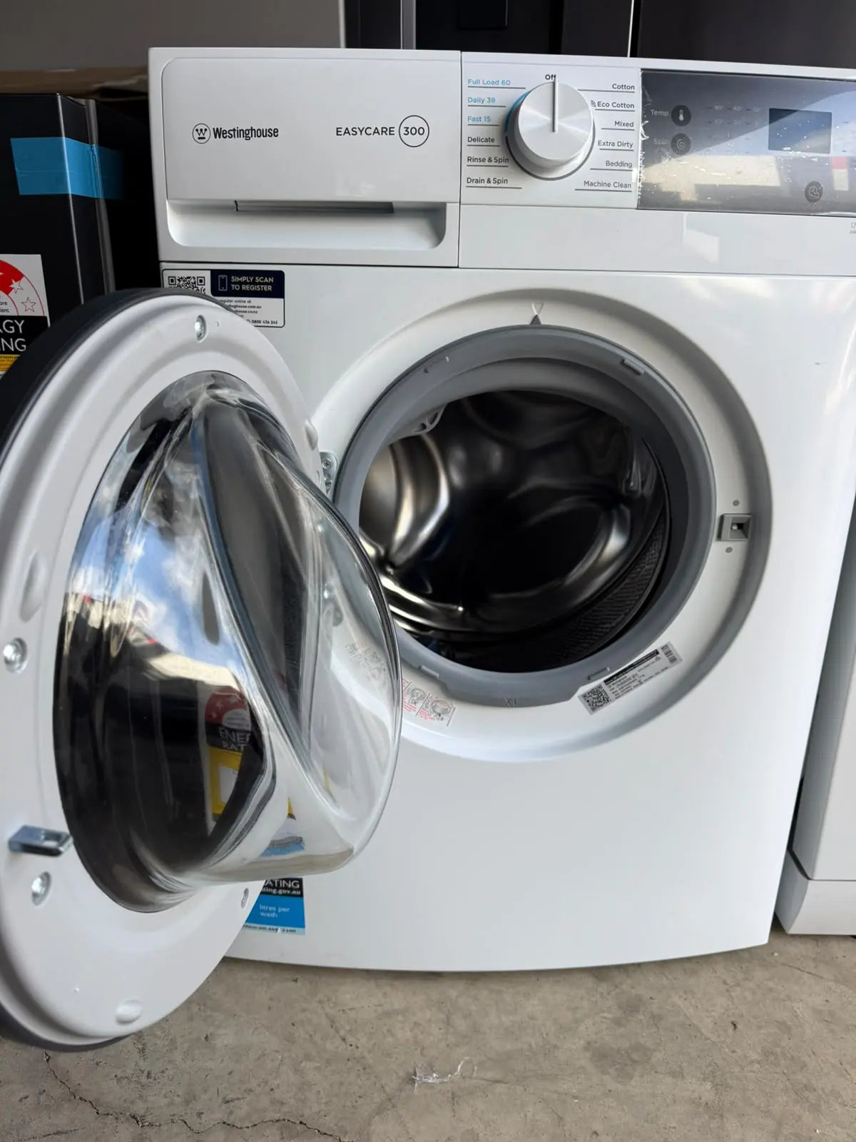 Factory Second Westinghouse 7.5kg Front Load Washing Machine | MELBOURNE