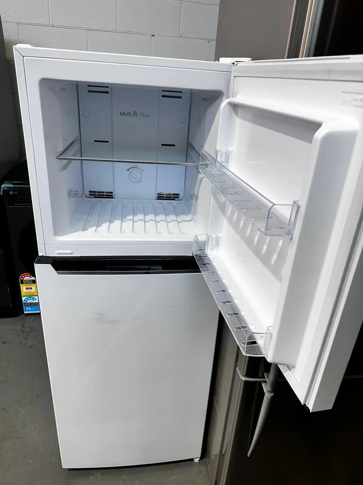 Factory Second – Chiq 202 L Top-Mount Fridge Freezer | ADELAIDE