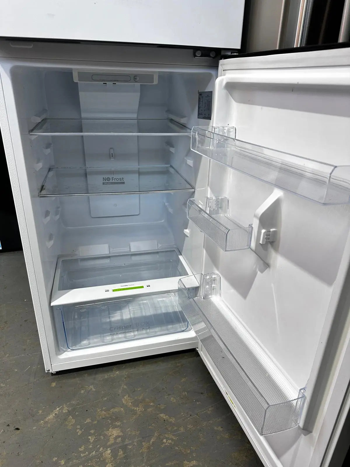 Factory Second – Chiq 202 L Top-Mount Fridge Freezer | ADELAIDE