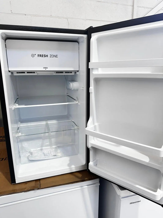 Factory Second – Hisense 124 L Bar Fridge | ADELAIDE