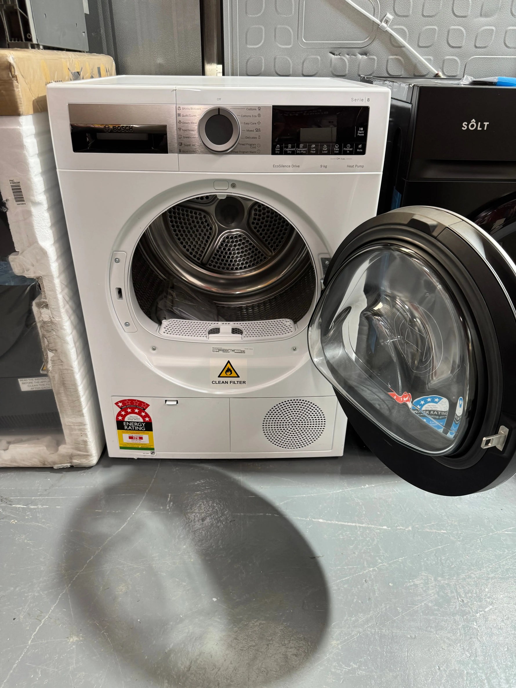 Factory Seconds Bosch Series 8 9kg Heat Pump Tumble Dryer WQG24201AU | SYDNEY