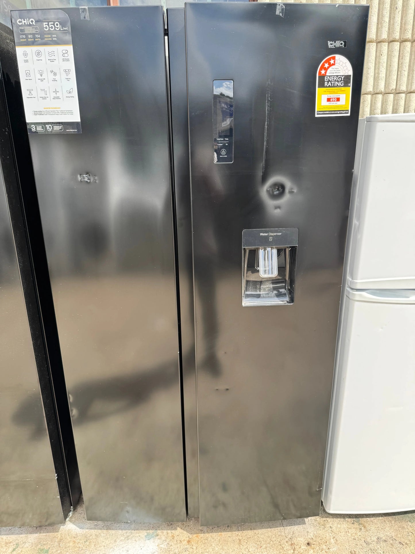 Factory Seconds CHIQ 559L Side by Side Door Fridge Freezer | SYDNEY