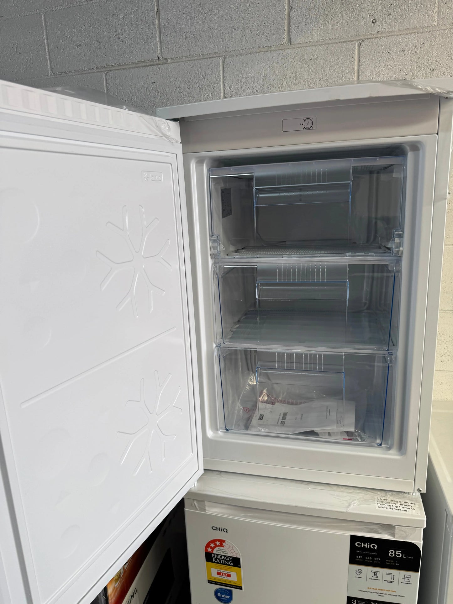 Factory Seconds CHIQ 85L Bar Freezer | SYDNEY