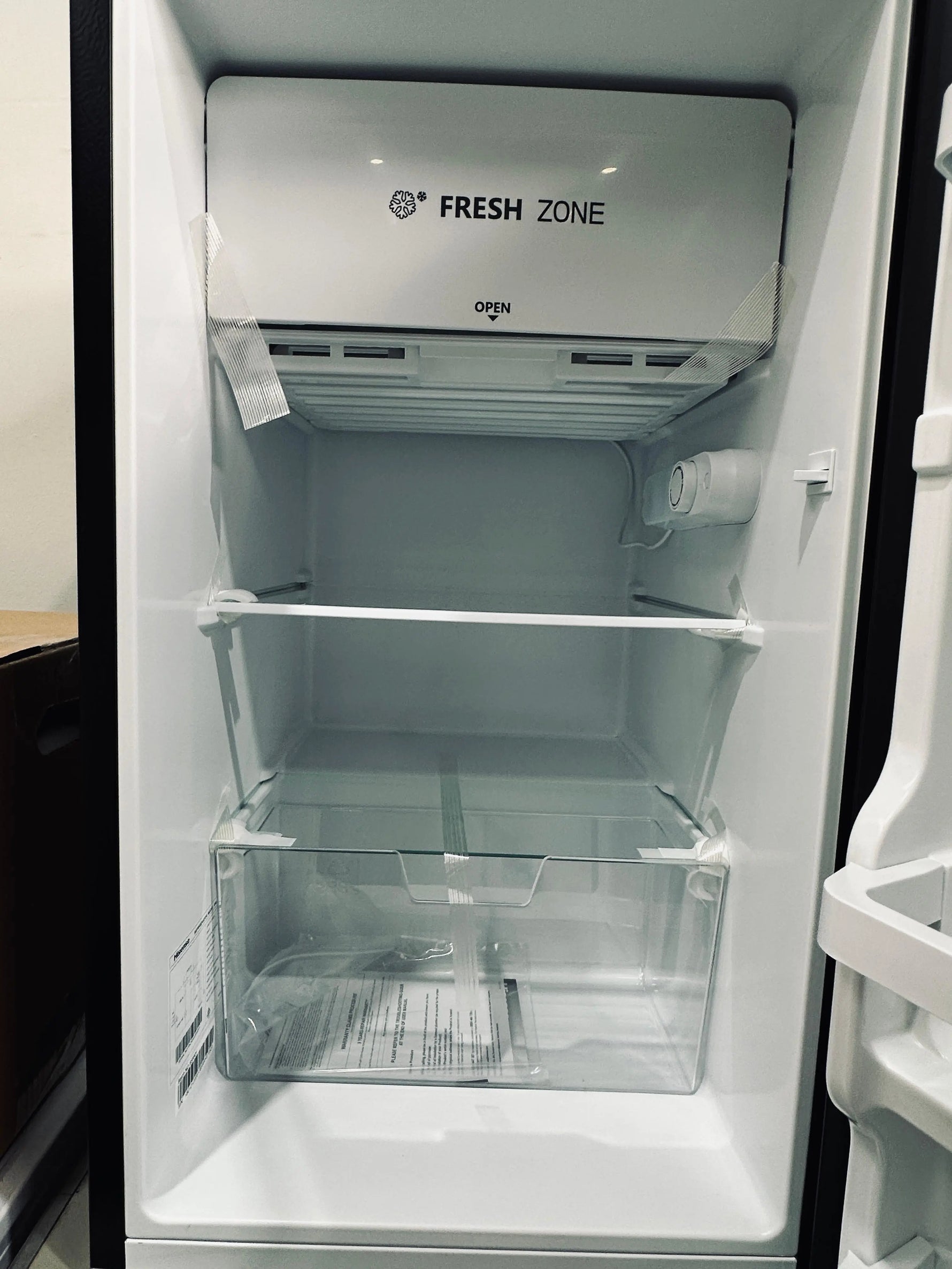 Factory Seconds Hisense 124L Bar Fridge | ADELAIDE