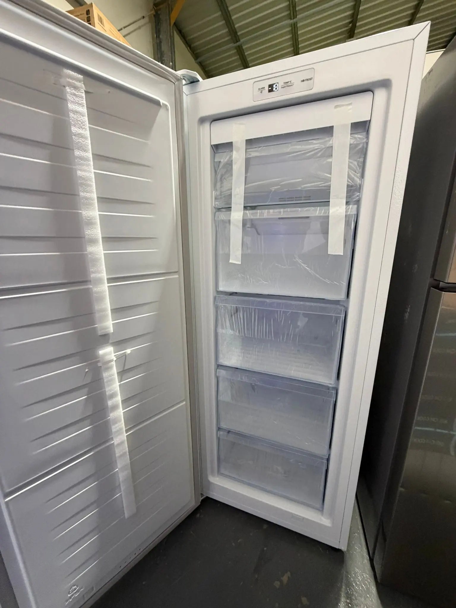 Factory Seconds Hisense 155L Vertical Freezer – HRVFI55 (HRVF155) | BRISBANE