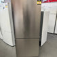 Factory Seconds Hisense 417L Fridge Freezer | SYDNEY