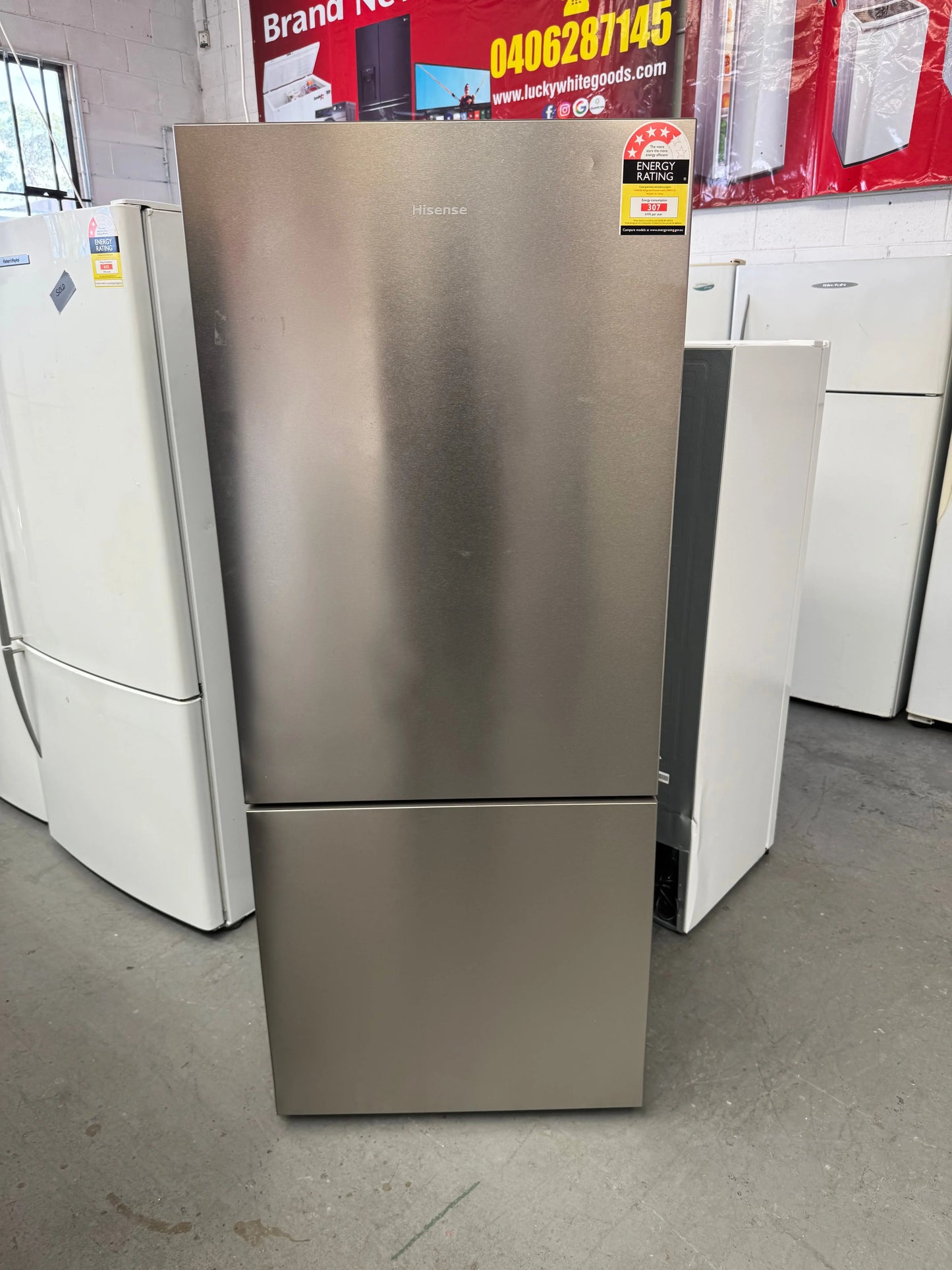 Factory Seconds Hisense 417L Fridge Freezer | SYDNEY