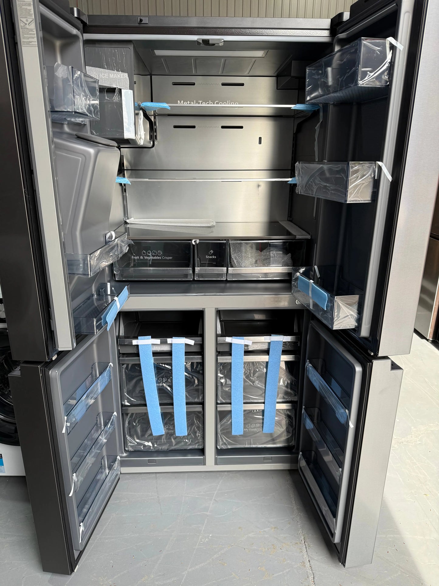 Factory Seconds Hisense 585 Litres Fridge Freezer and Hisense 8.5 kgs Washing Machine | ADELAIDE